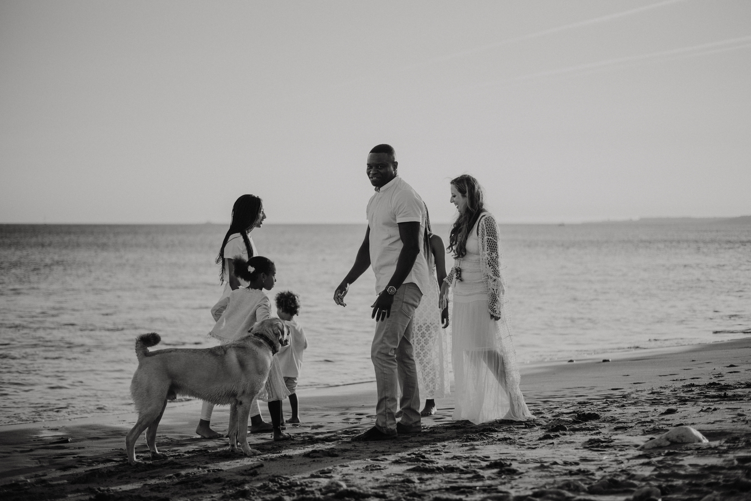 Family photographer based in Lisbon. Lifestyle, wedding and family photographer