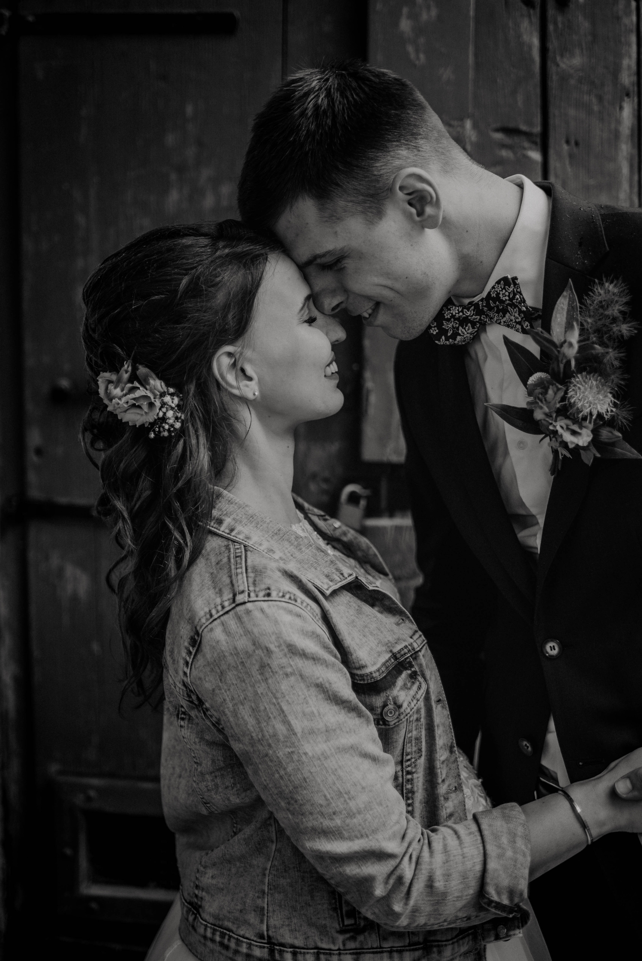 Svatba v Táboře v parku. Lifestyle, wedding and family photographer