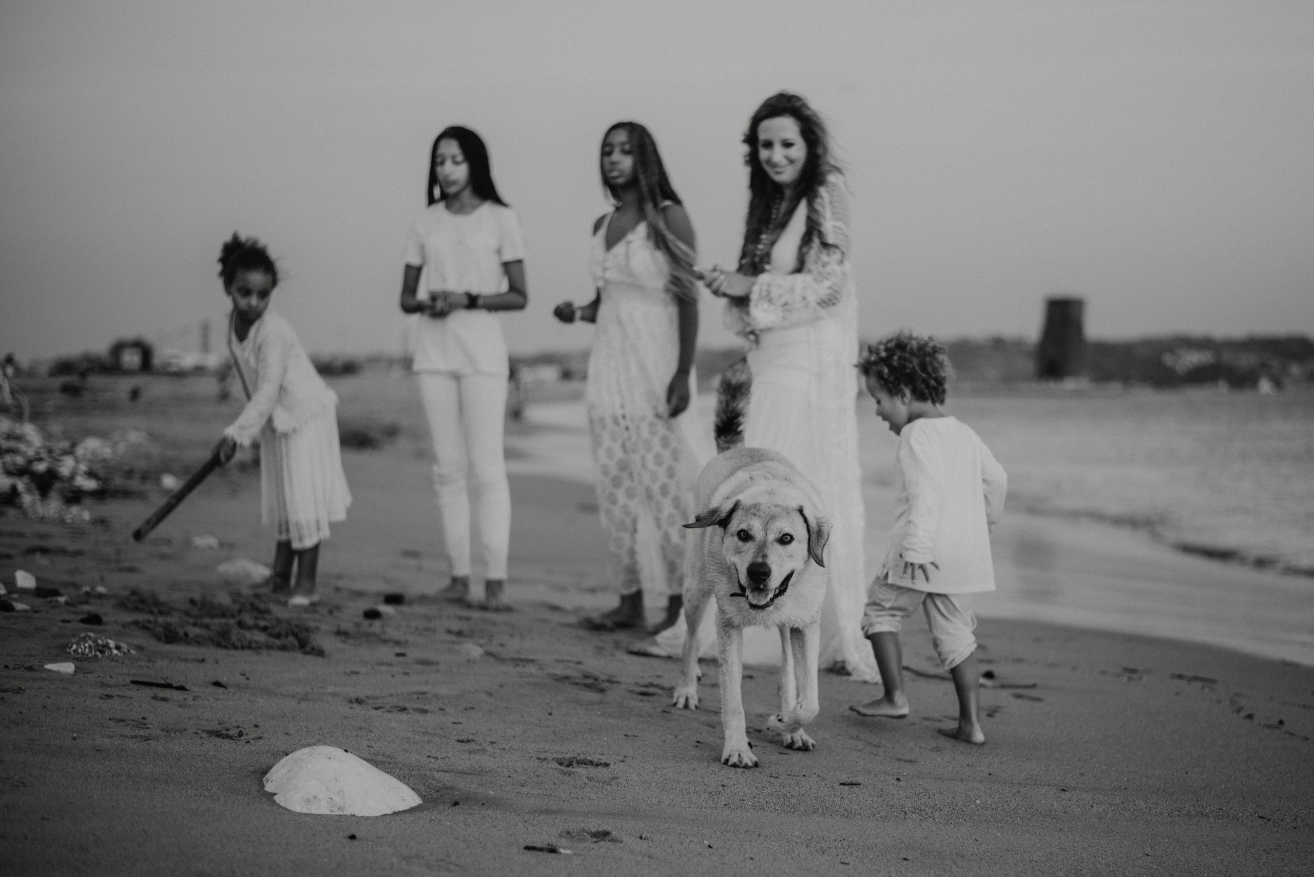 Family photographer based in Lisbon. Lifestyle, wedding and family photographer