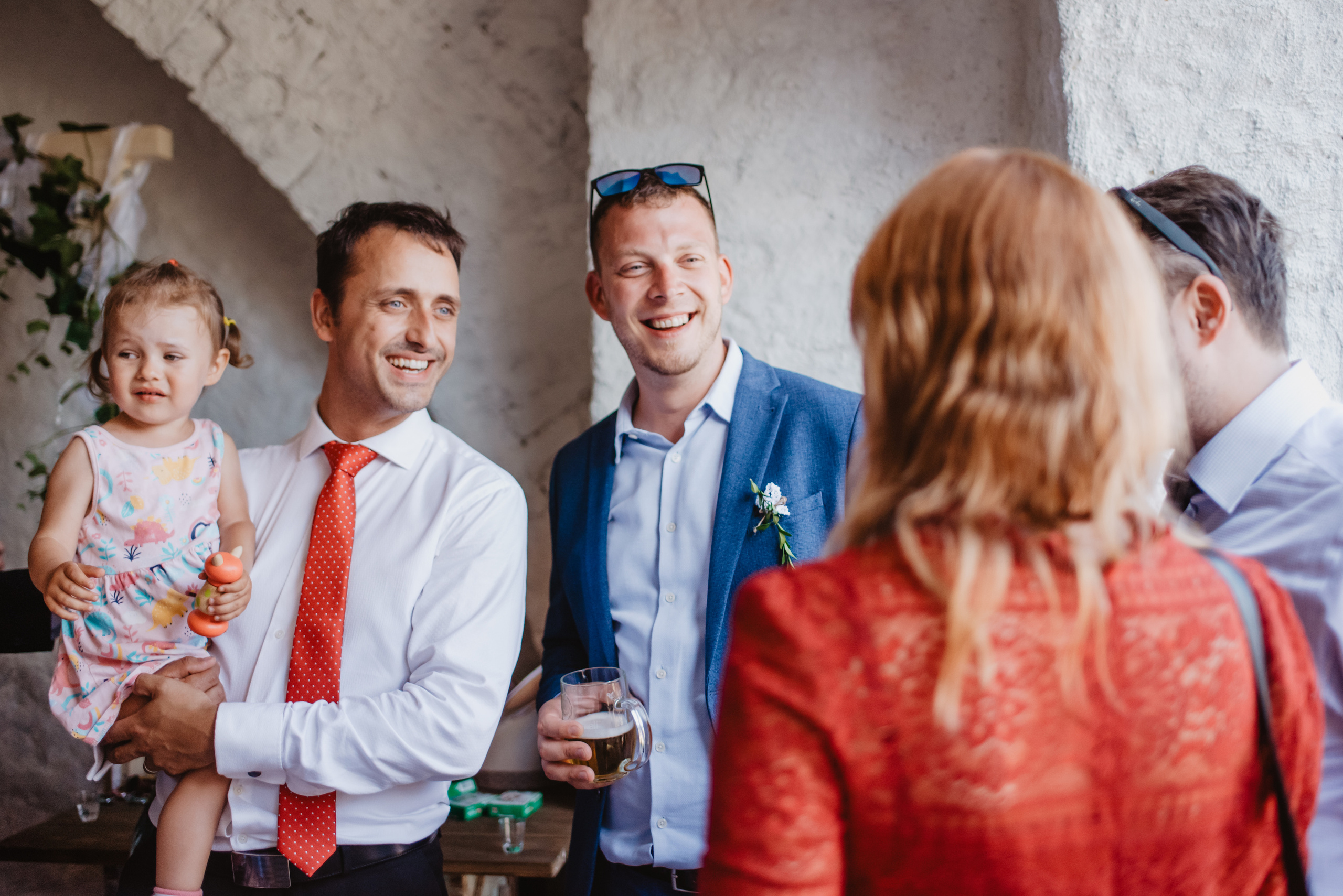 Rustic wedding. Svatba v rustikálním stylu poblíž Brna. Lifestyle, wedding and family photographer