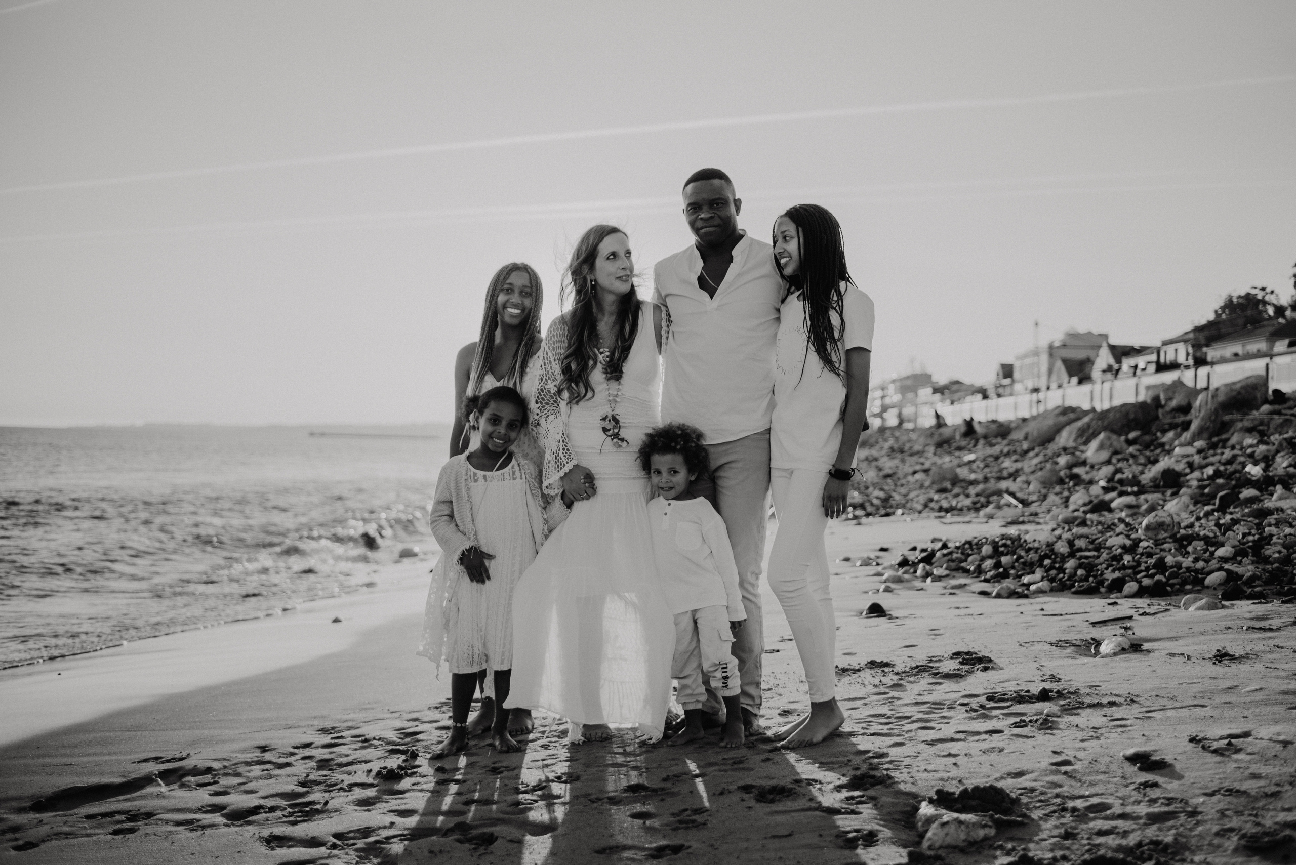 Family photographer based in Lisbon. Lifestyle, wedding and family photographer