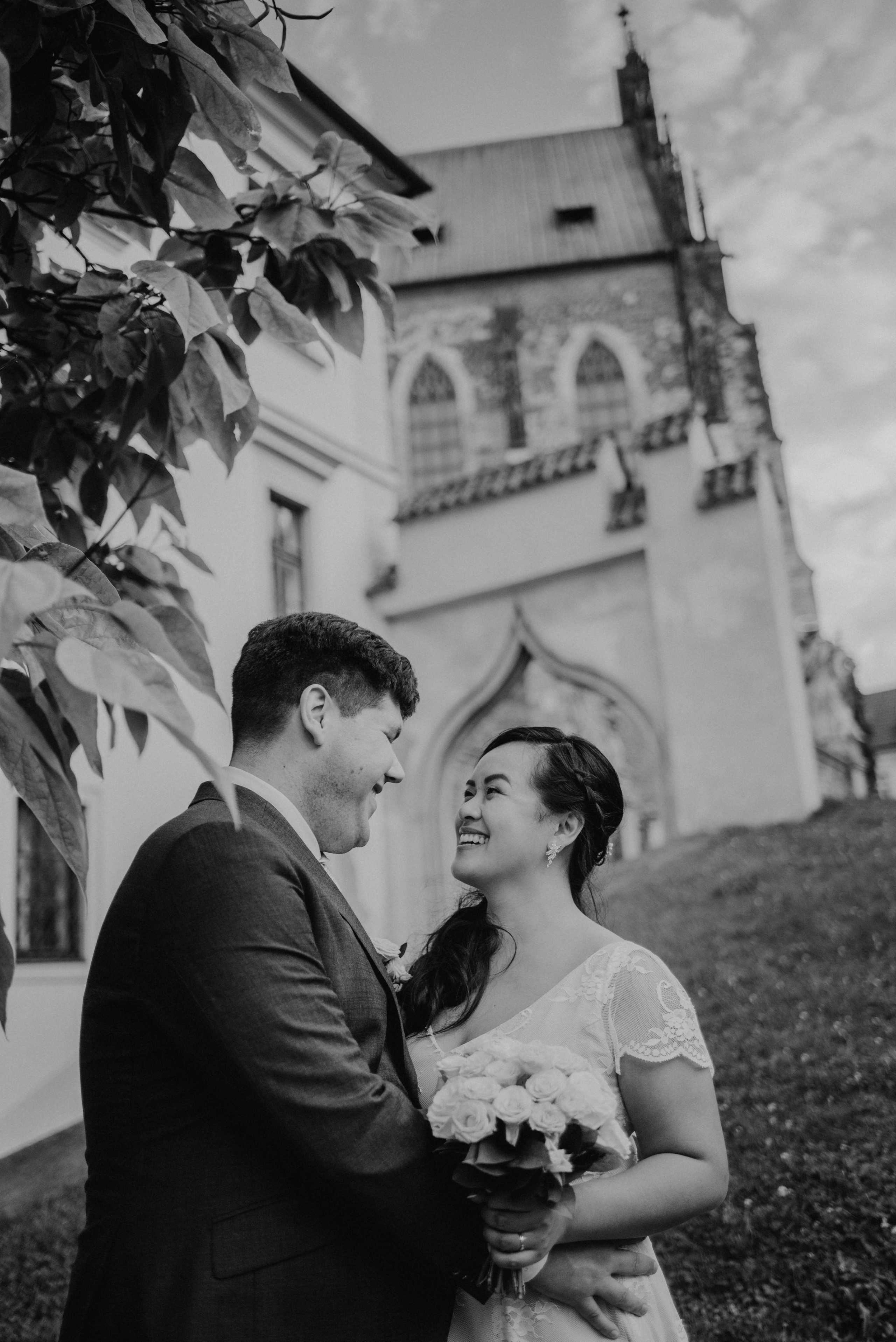 Svatba v centru Brna na Zelném trhu. Lifestyle, wedding and family photographer