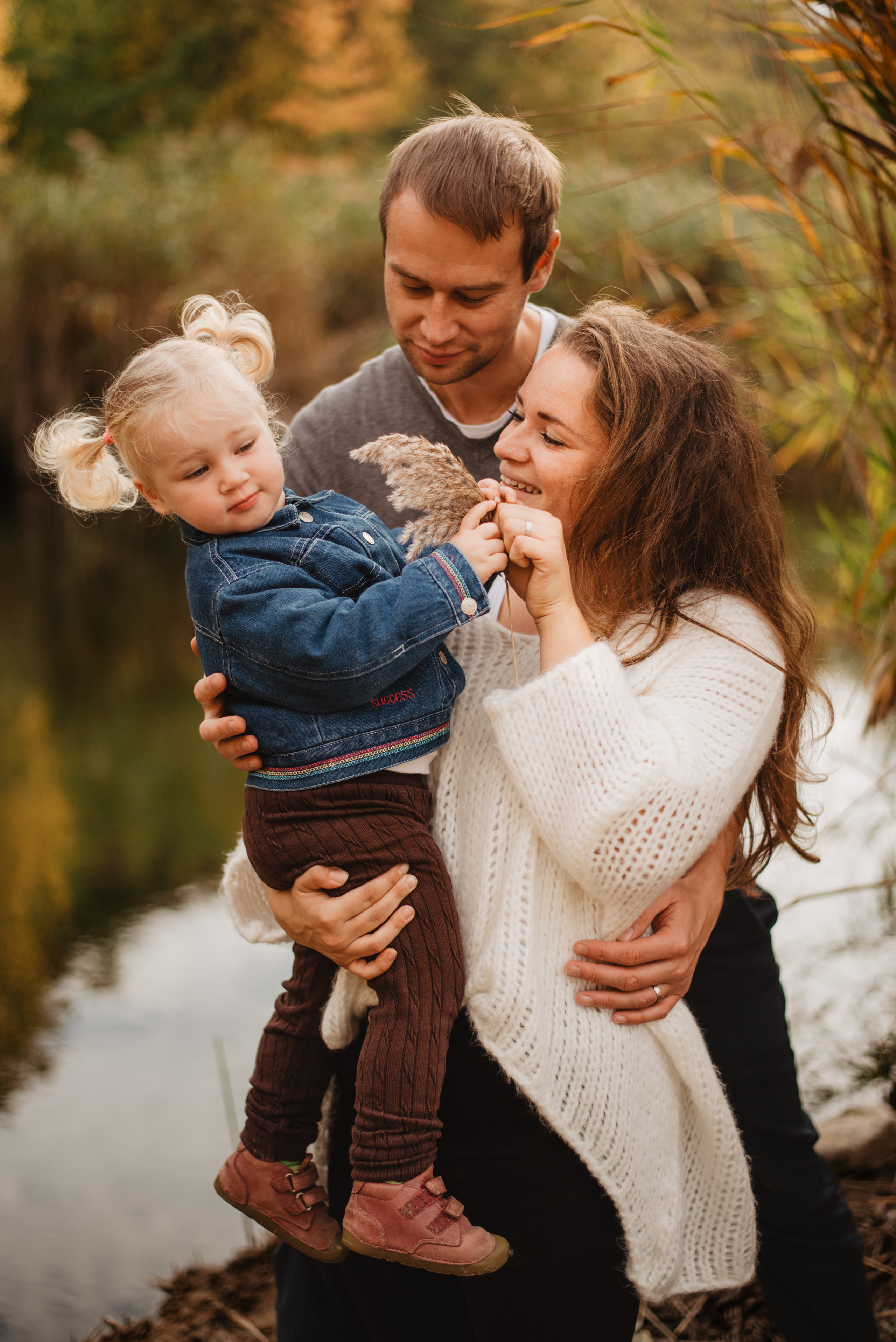 Luke, Niki, Naty. Lifestyle, wedding and family photographer