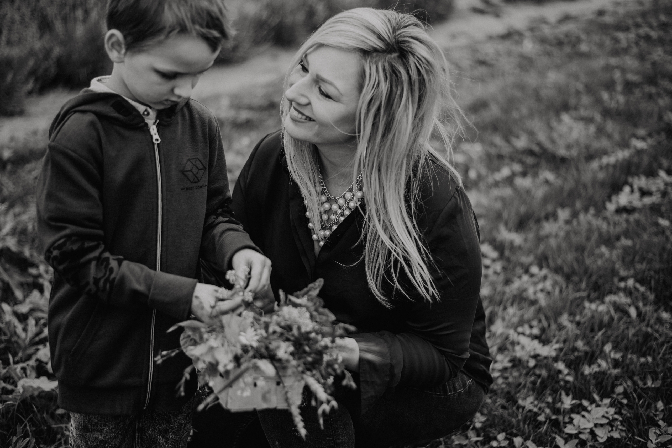 Eva, Theo, Chriss. Lifestyle, wedding and family photographer