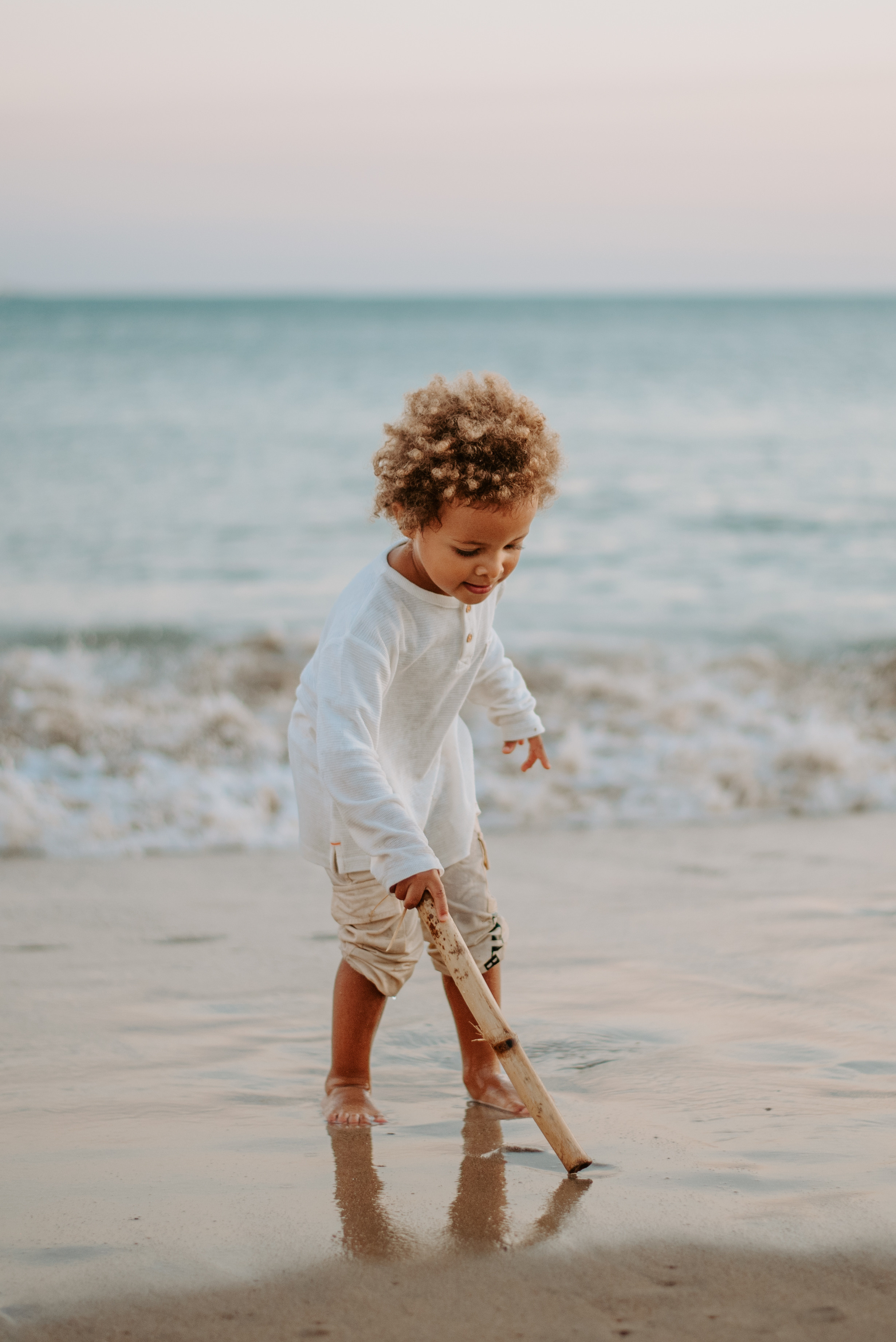 Family photographer based in Lisbon. Lifestyle, wedding and family photographer