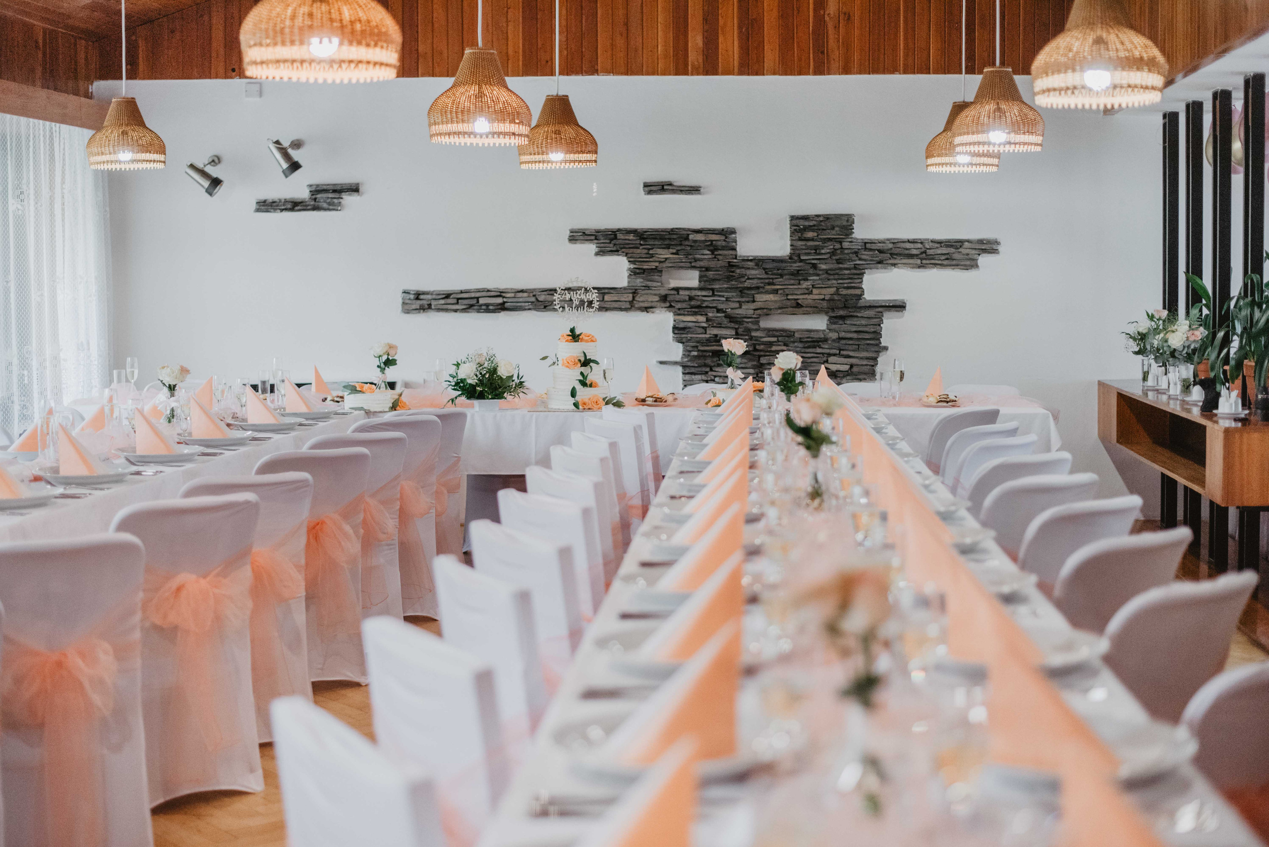 Svatba v kostele v Rýmařově. Bruntál. Lifestyle, wedding and family photographer