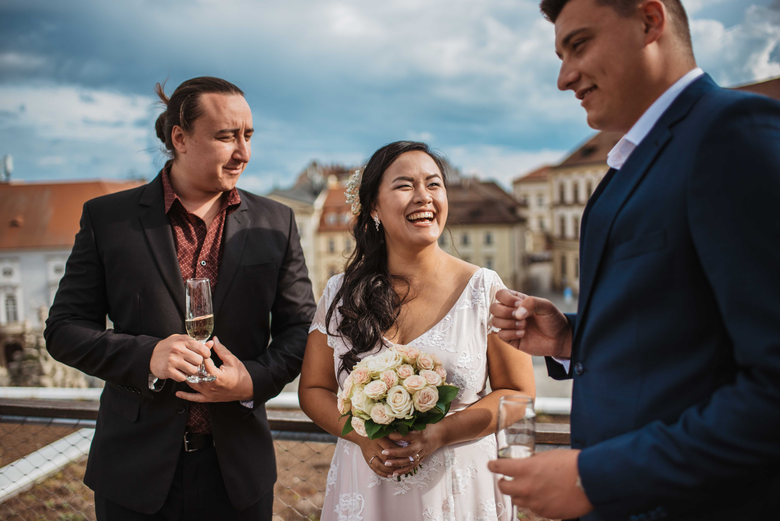 Svatba v centru Brna na Zelném trhu. Lifestyle, wedding and family photographer