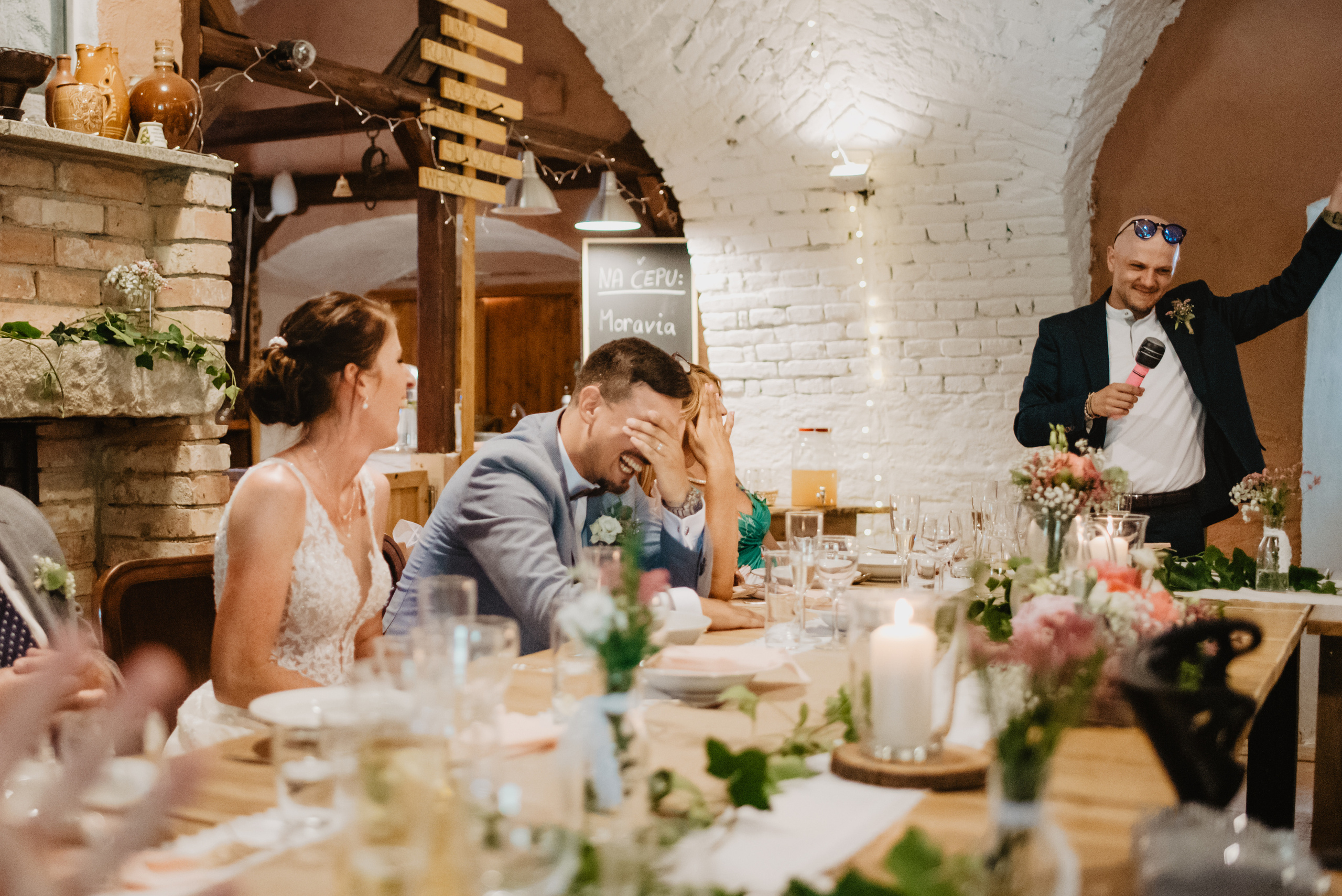 Rustic wedding. Svatba v rustikálním stylu poblíž Brna. Lifestyle, wedding and family photographer