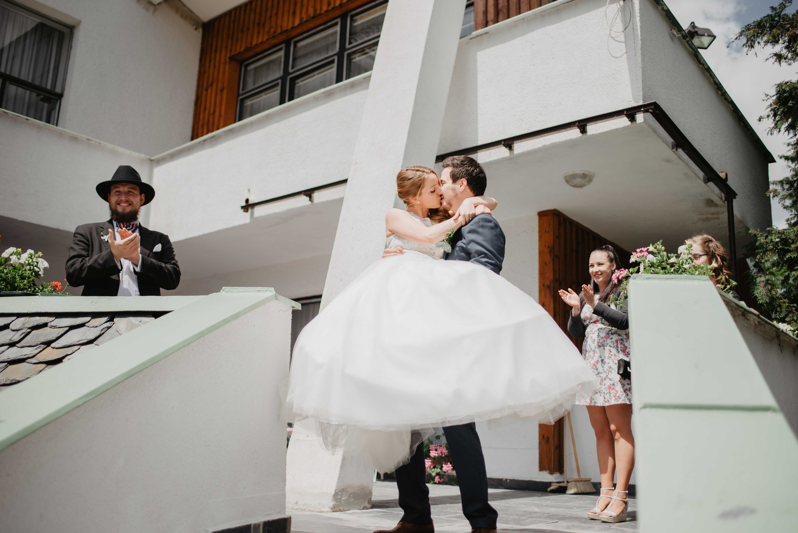 Svatba v kostele v Rýmařově. Bruntál. Lifestyle, wedding and family photographer