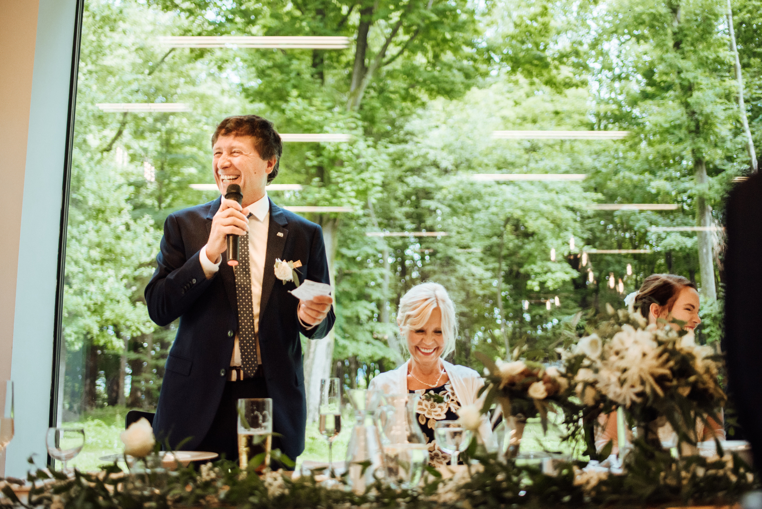 Svatba v Beskydech. Hotel Rekovice. Lifestyle, wedding and family photographer