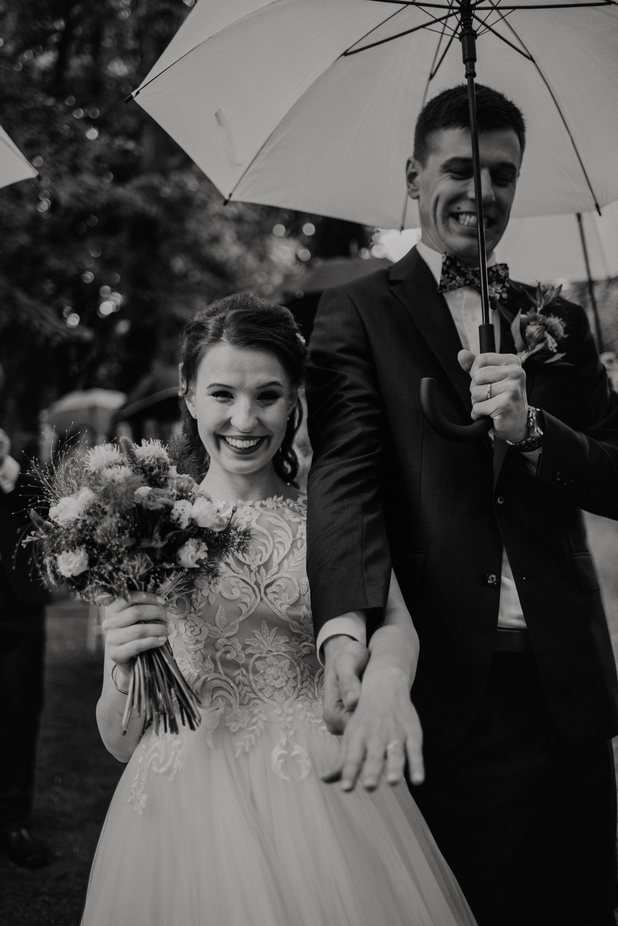 Svatba v Táboře v parku. Lifestyle, wedding and family photographer