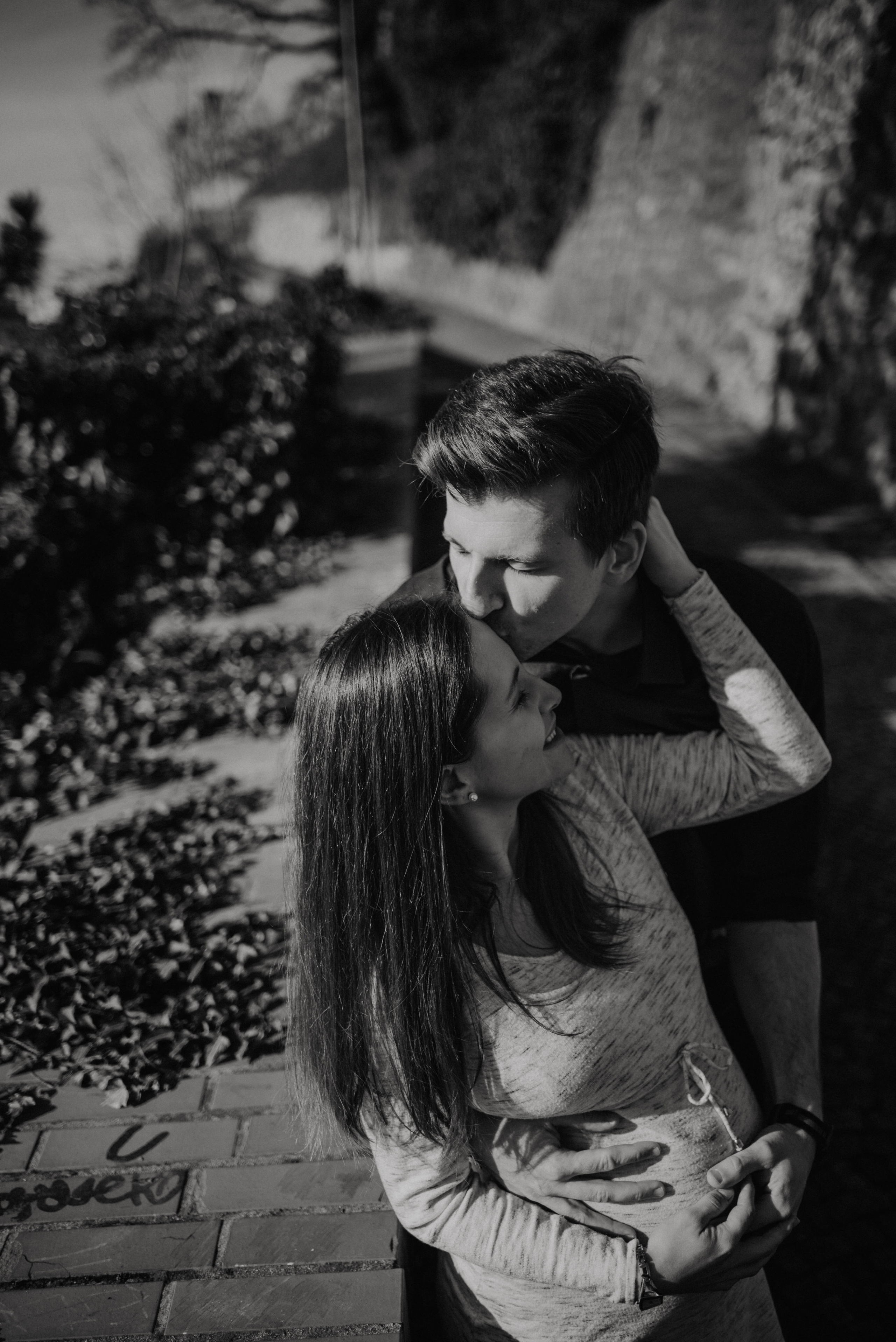 Veronika Jirková Couple in love during spring pregnancy photoshoot. Lifestyle, wedding and family photographer