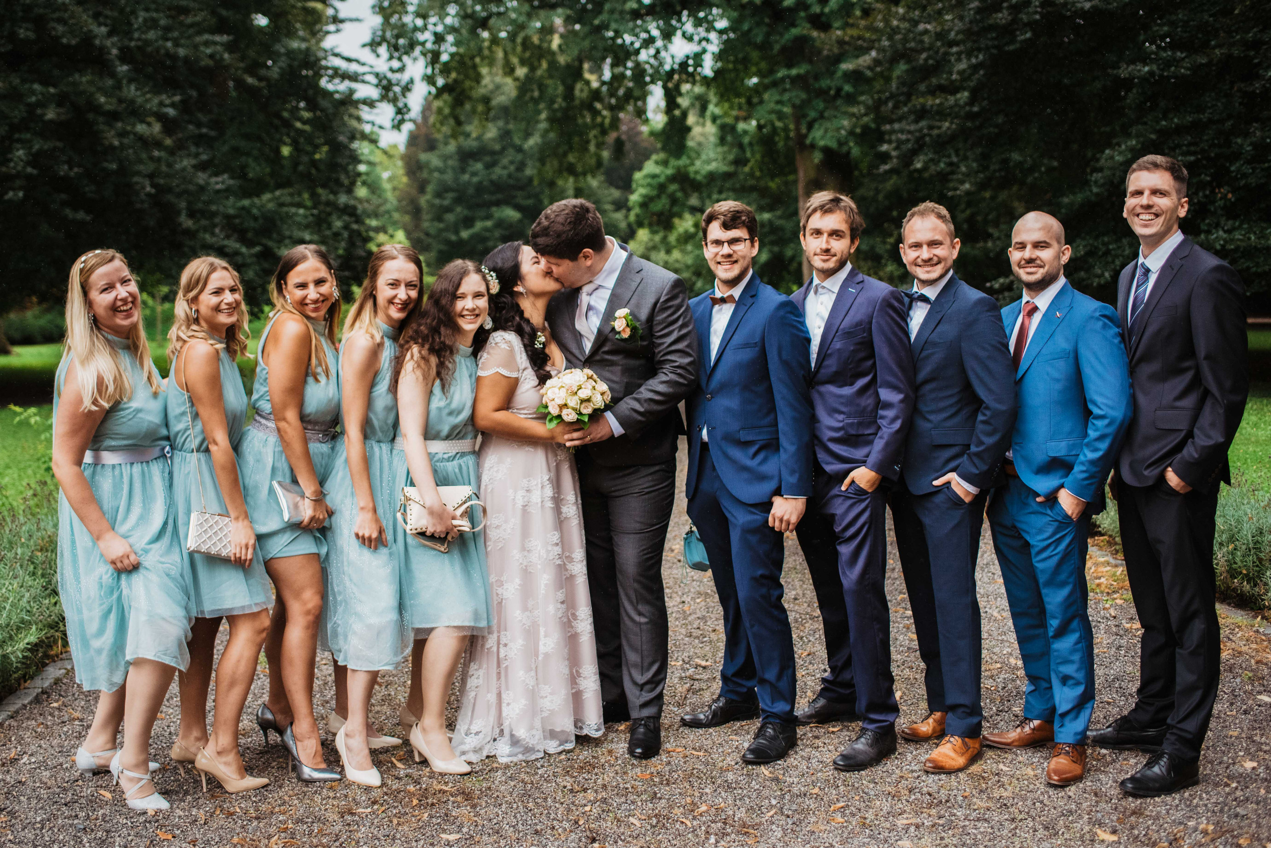 Svatba v centru Brna na Zelném trhu. Lifestyle, wedding and family photographer