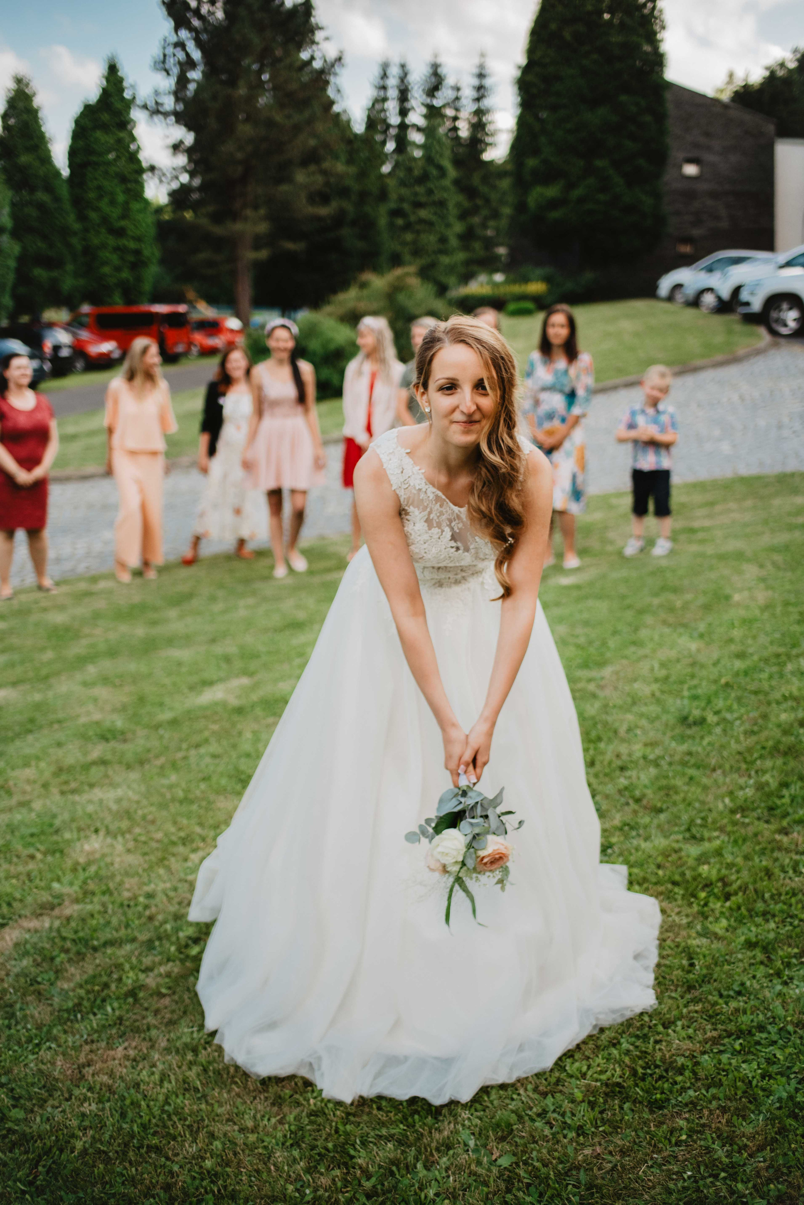 Svatba v kostele v Rýmařově. Bruntál. Lifestyle, wedding and family photographer