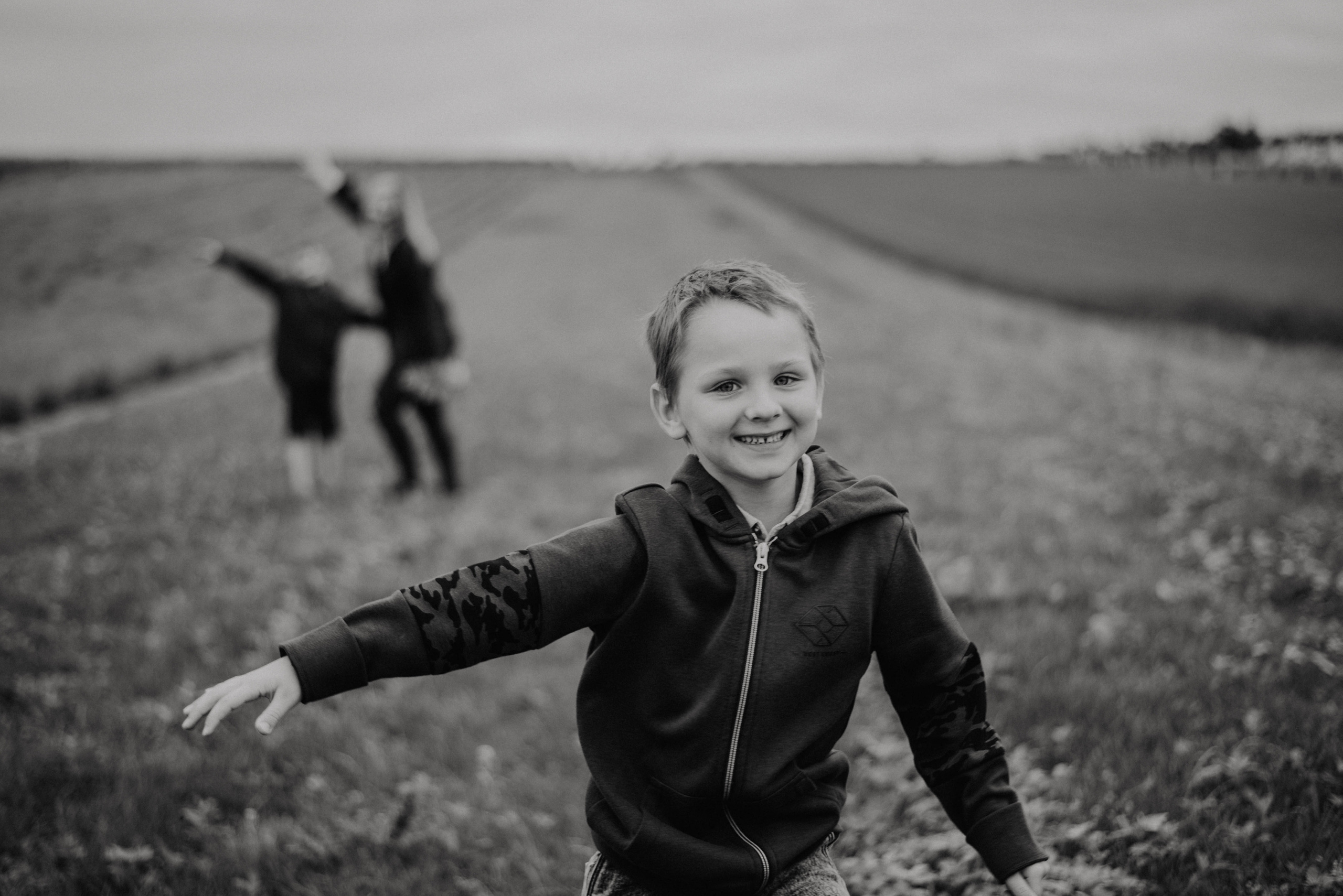 Eva, Theo, Chriss. Lifestyle, wedding and family photographer