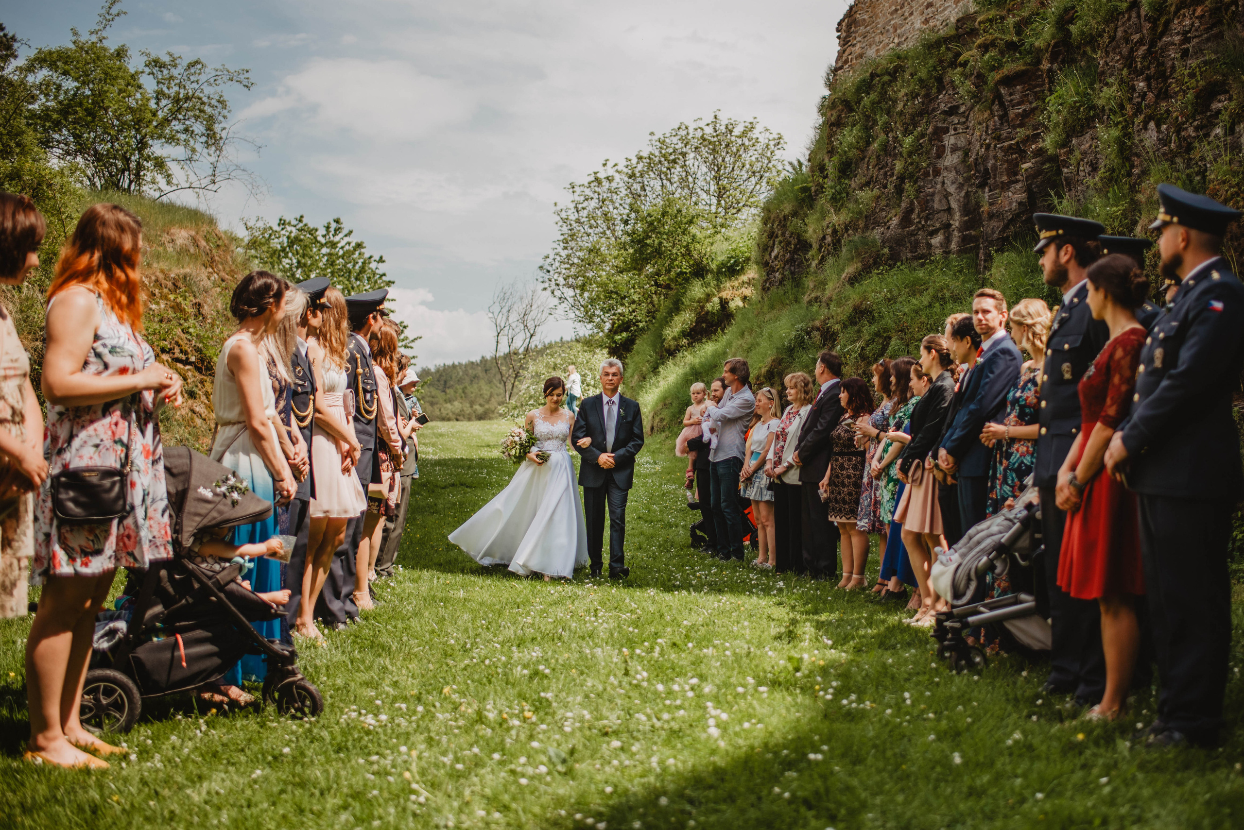 Svatba na hradě na Šumavě. Šumava. Velhartice. Lifestyle, wedding and family photographer