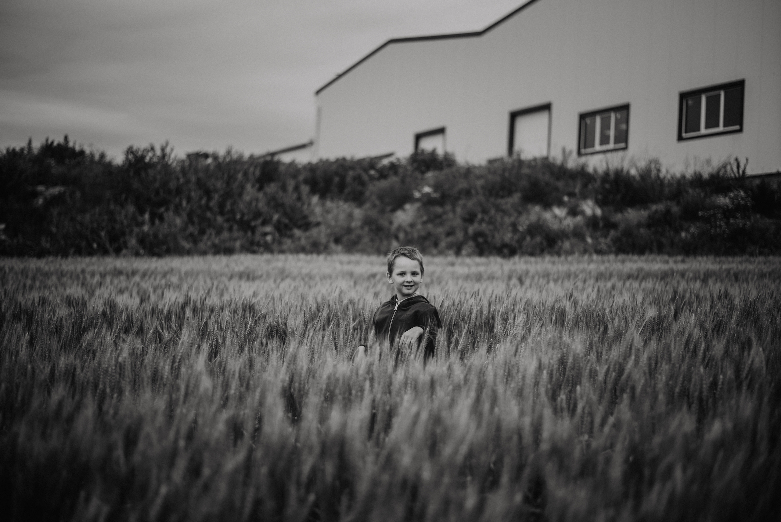 Eva, Theo, Chriss. Lifestyle, wedding and family photographer