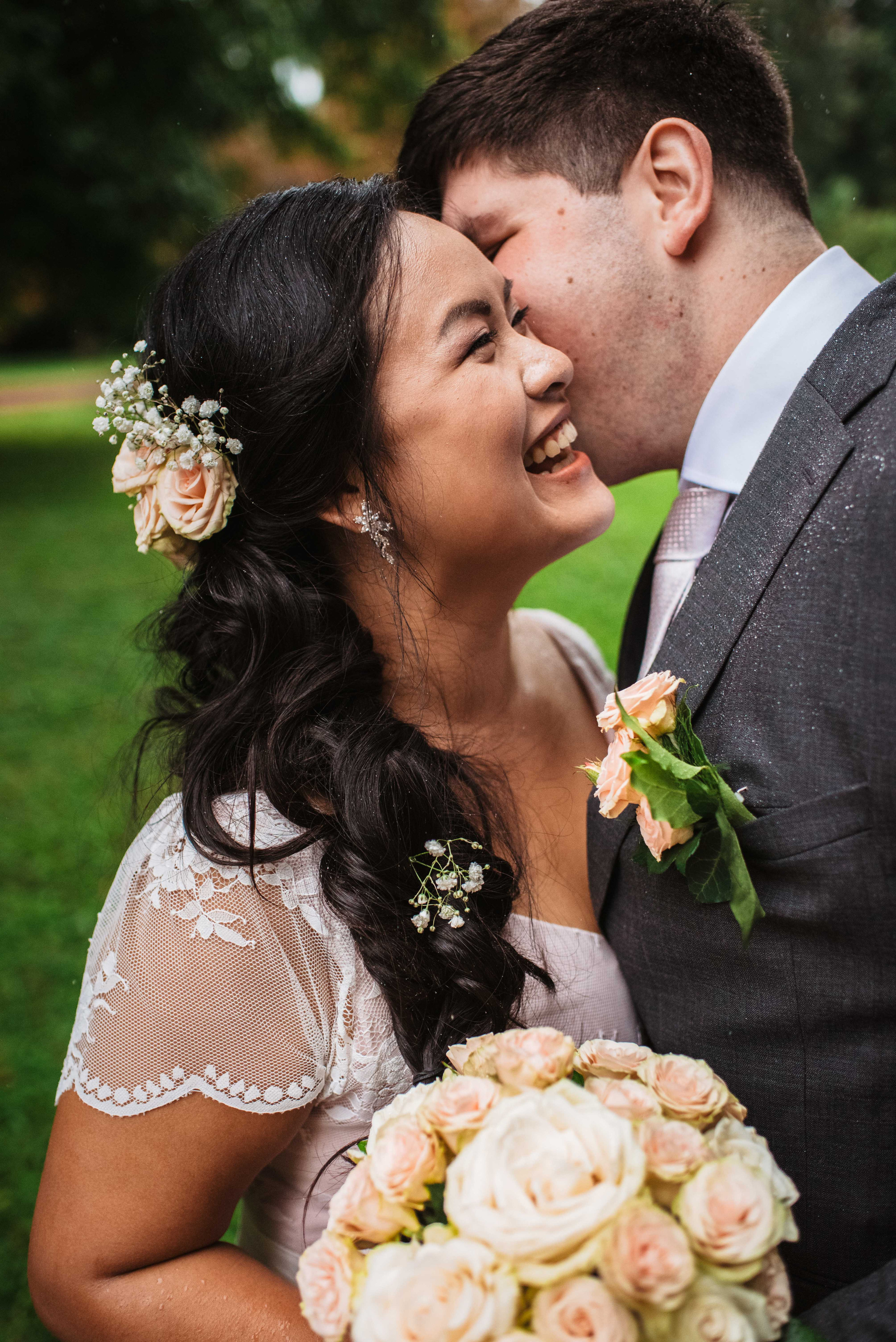 Svatba v centru Brna na Zelném trhu. Lifestyle, wedding and family photographer