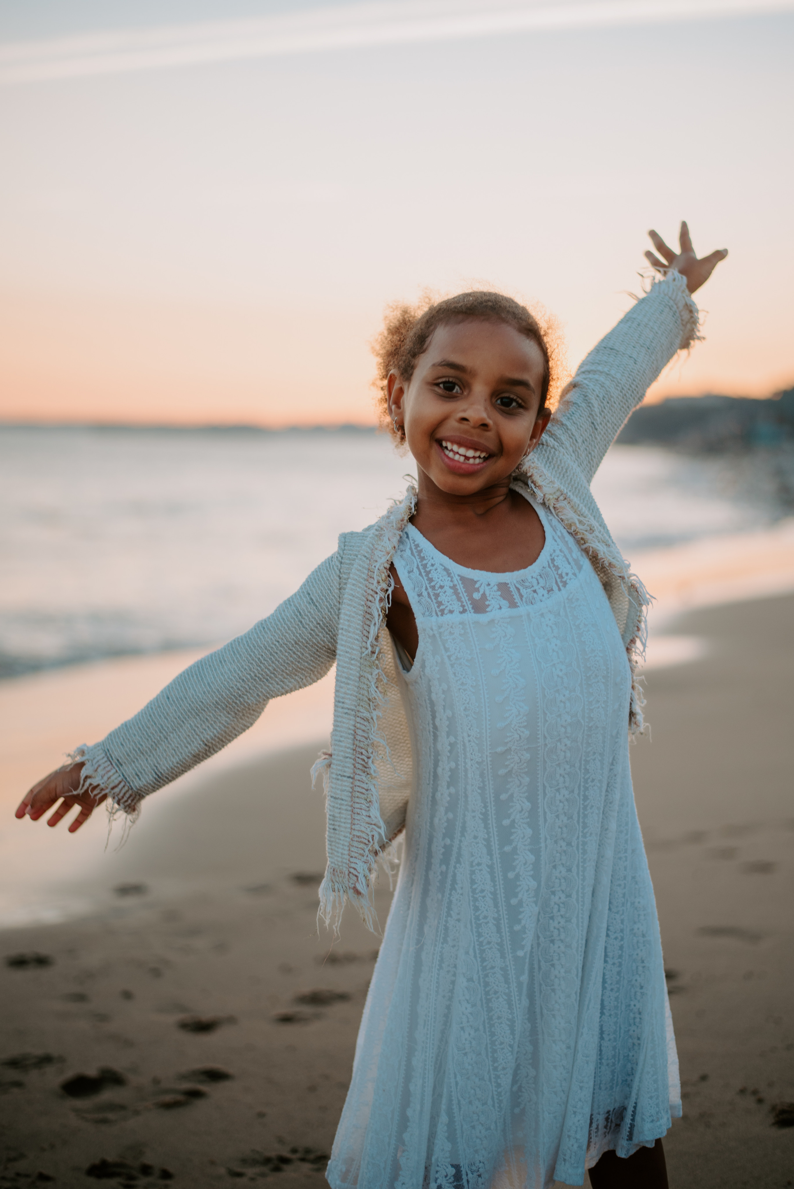 Family photographer based in Lisbon. Lifestyle, wedding and family photographer