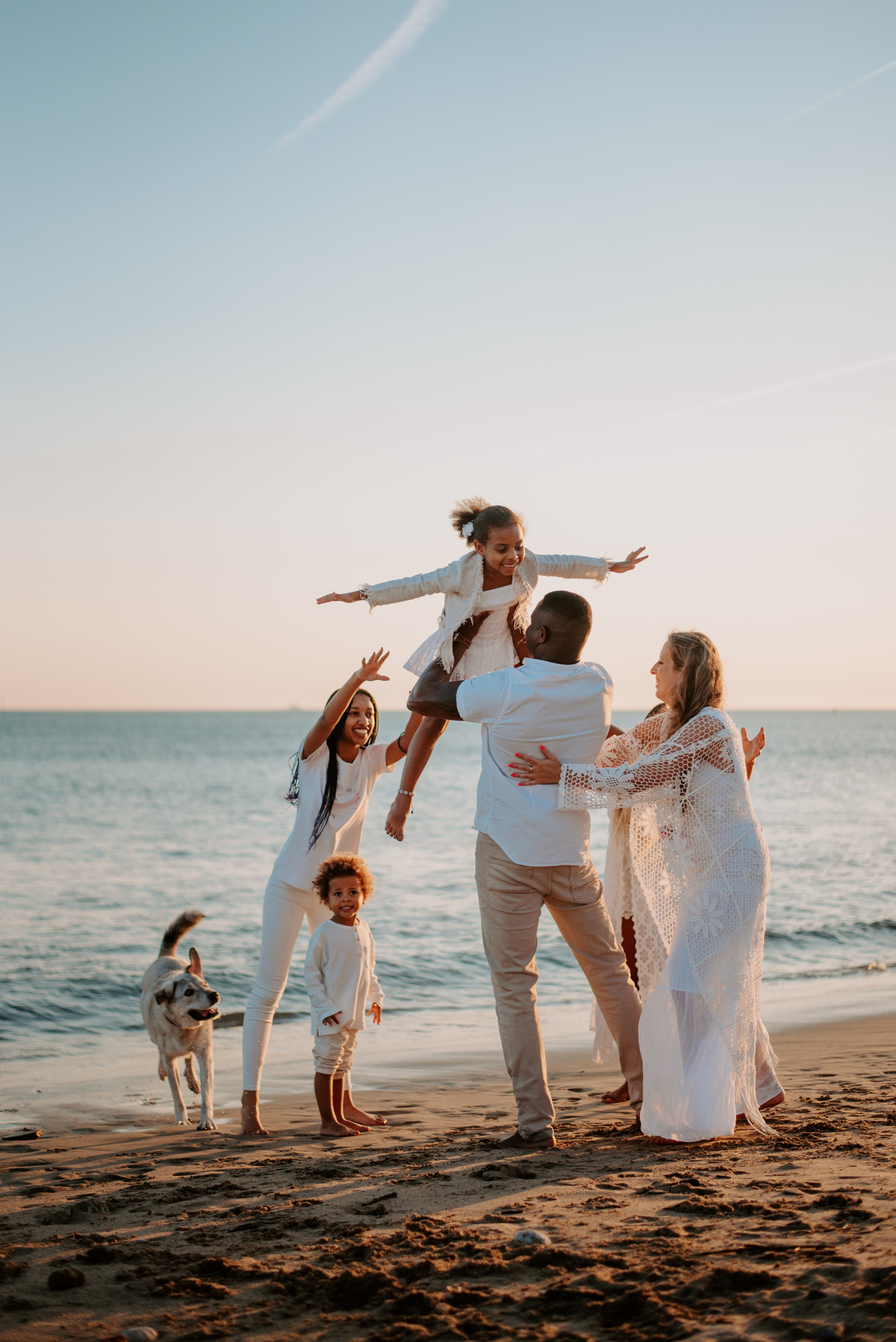 Family photographer based in Lisbon. Lifestyle, wedding and family photographer