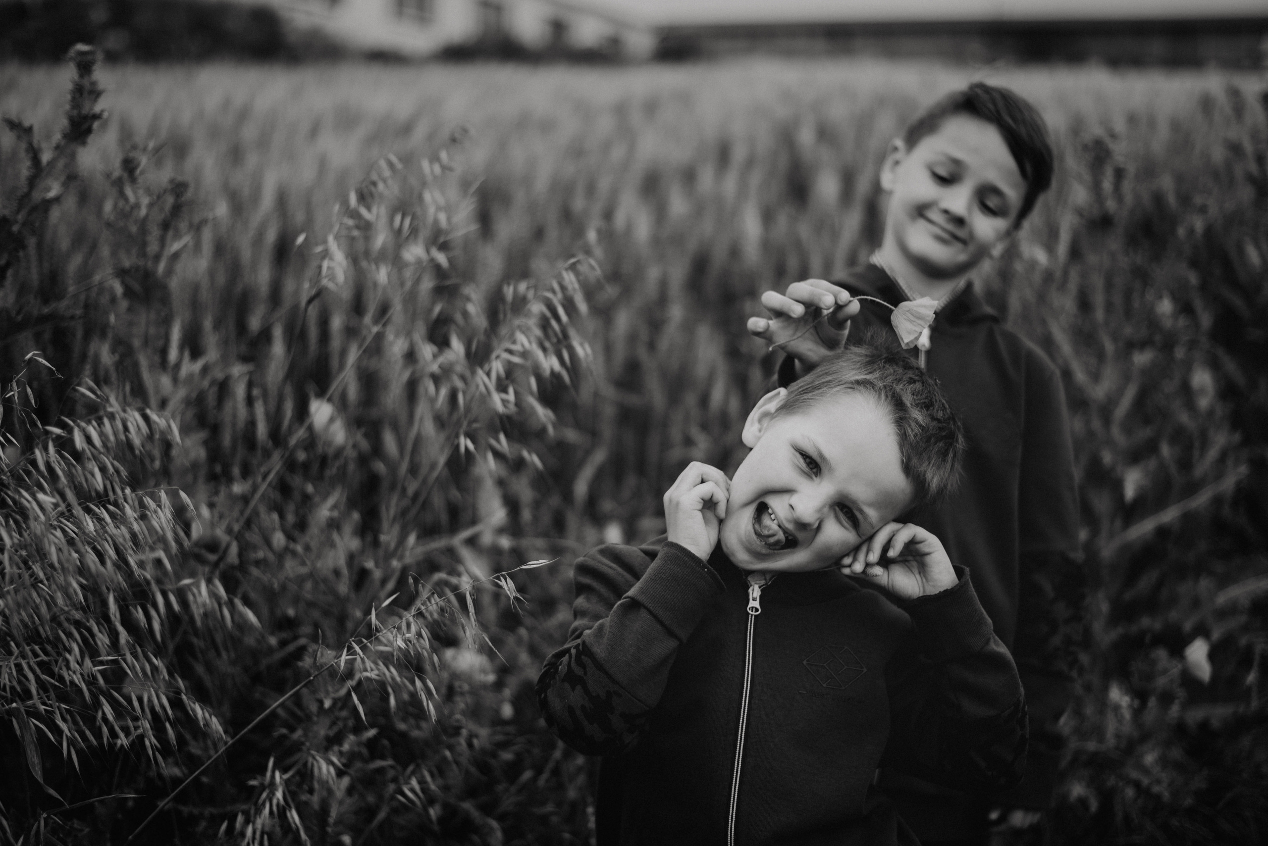 Eva, Theo, Chriss. Lifestyle, wedding and family photographer