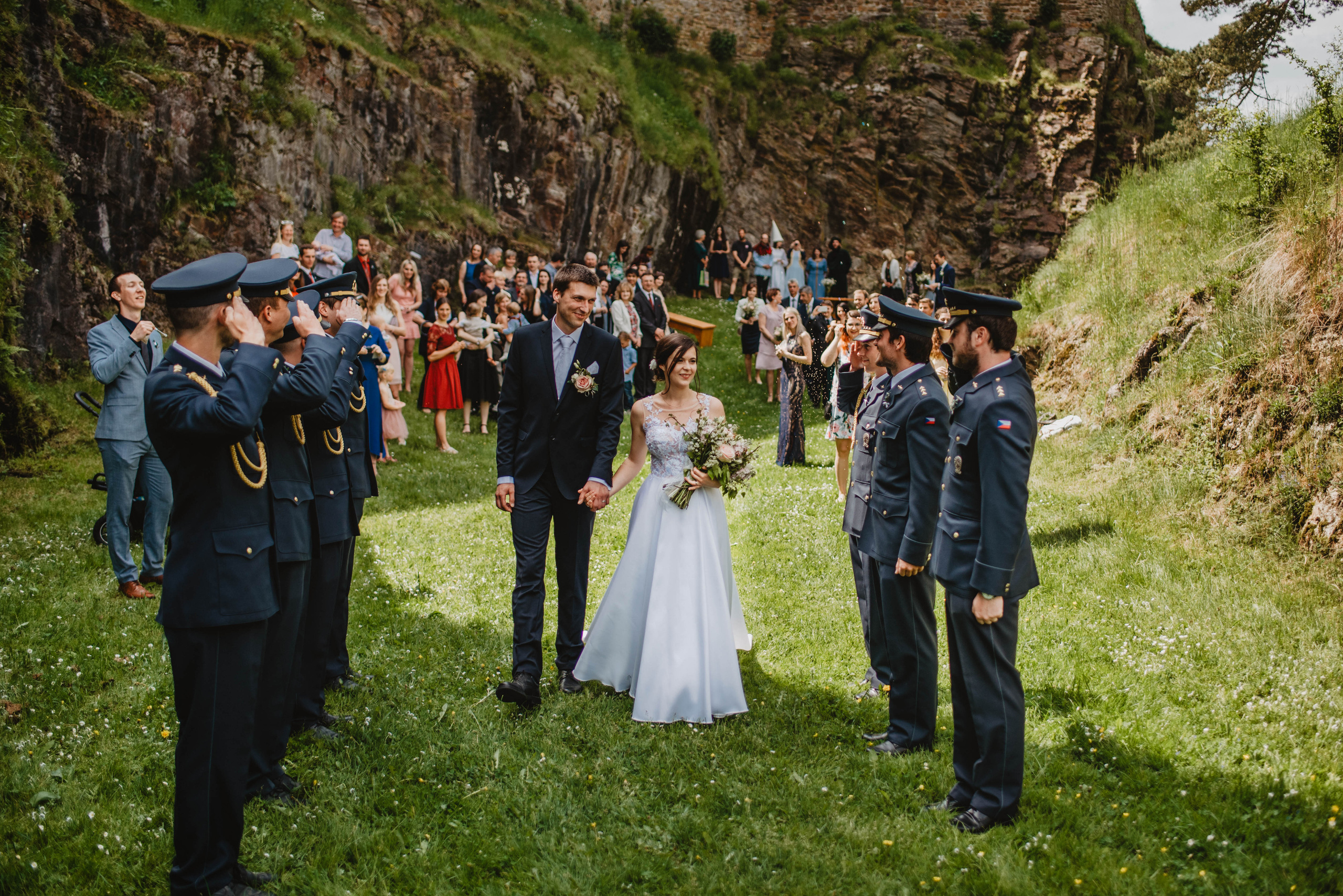 Svatba na hradě na Šumavě. Šumava. Velhartice. Lifestyle, wedding and family photographer