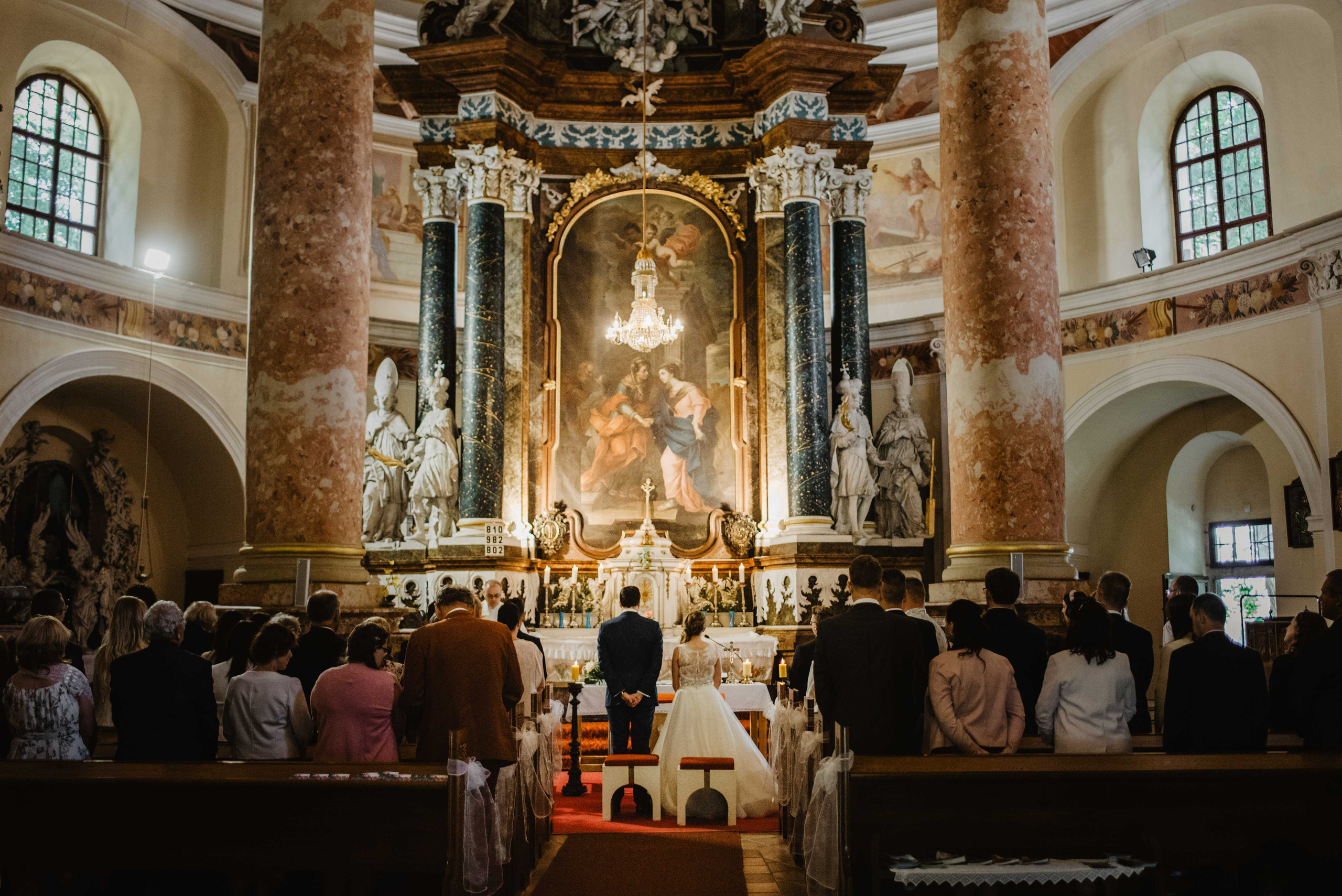 Svatba v kostele v Rýmařově. Bruntál. Lifestyle, wedding and family photographer