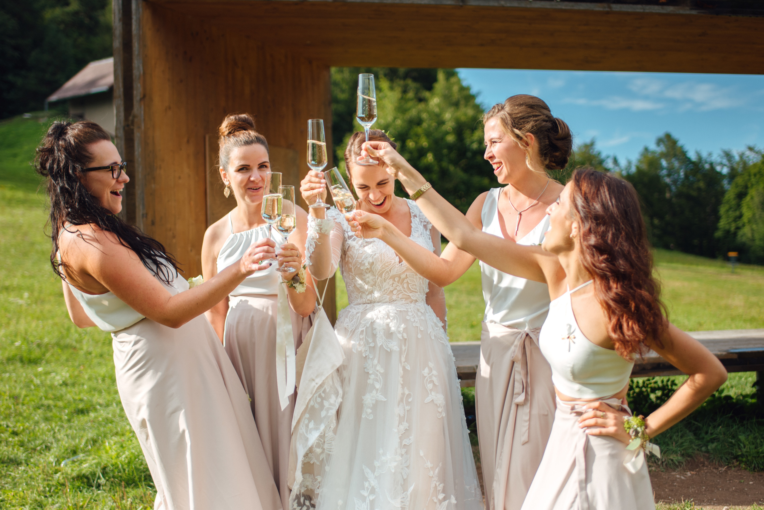 Svatba v Beskydech. Hotel Rekovice. Lifestyle, wedding and family photographer