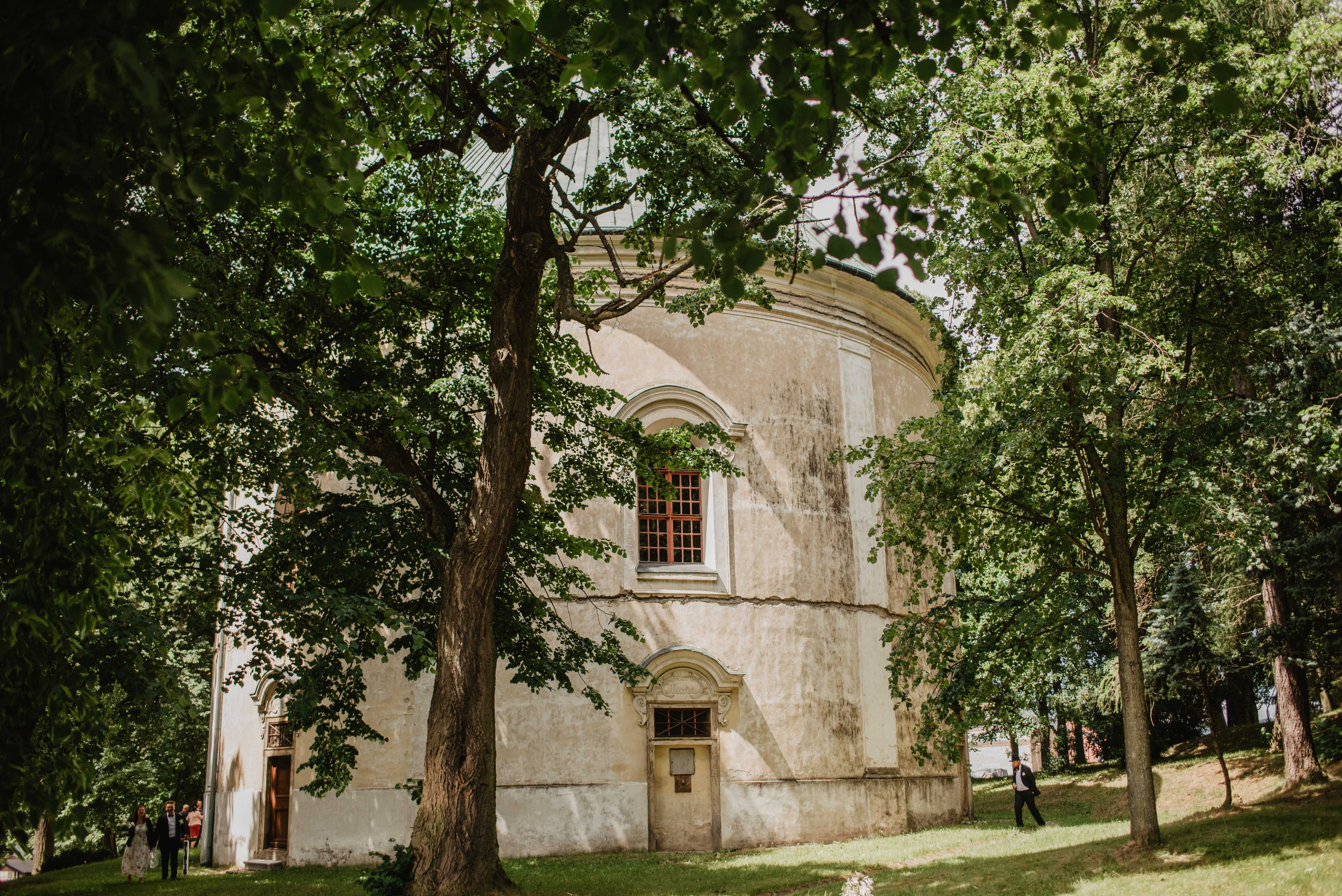 Svatba v kostele v Rýmařově. Bruntál. Lifestyle, wedding and family photographer