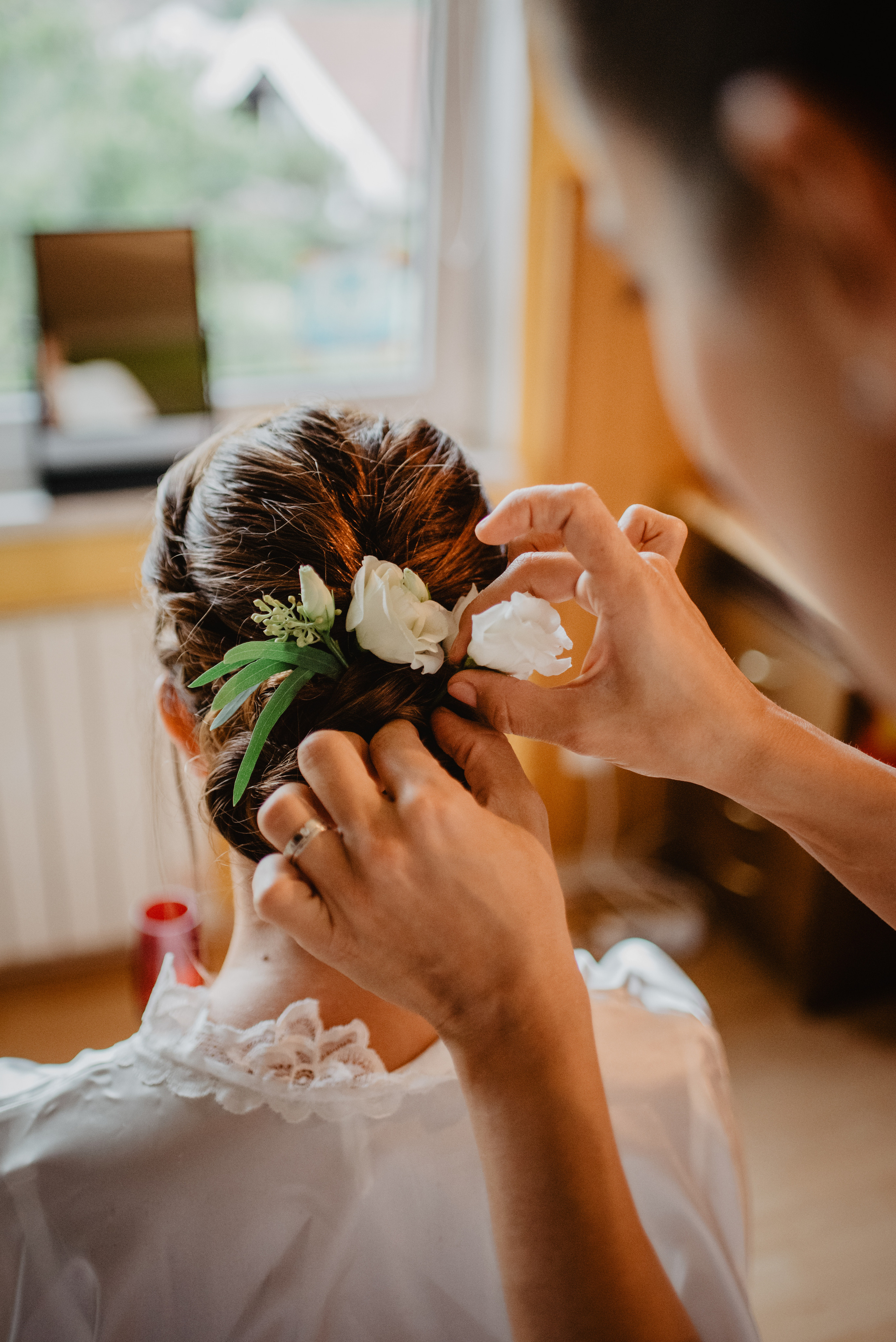 Svatba v Beskydech. Hotel Rekovice. Lifestyle, wedding and family photographer