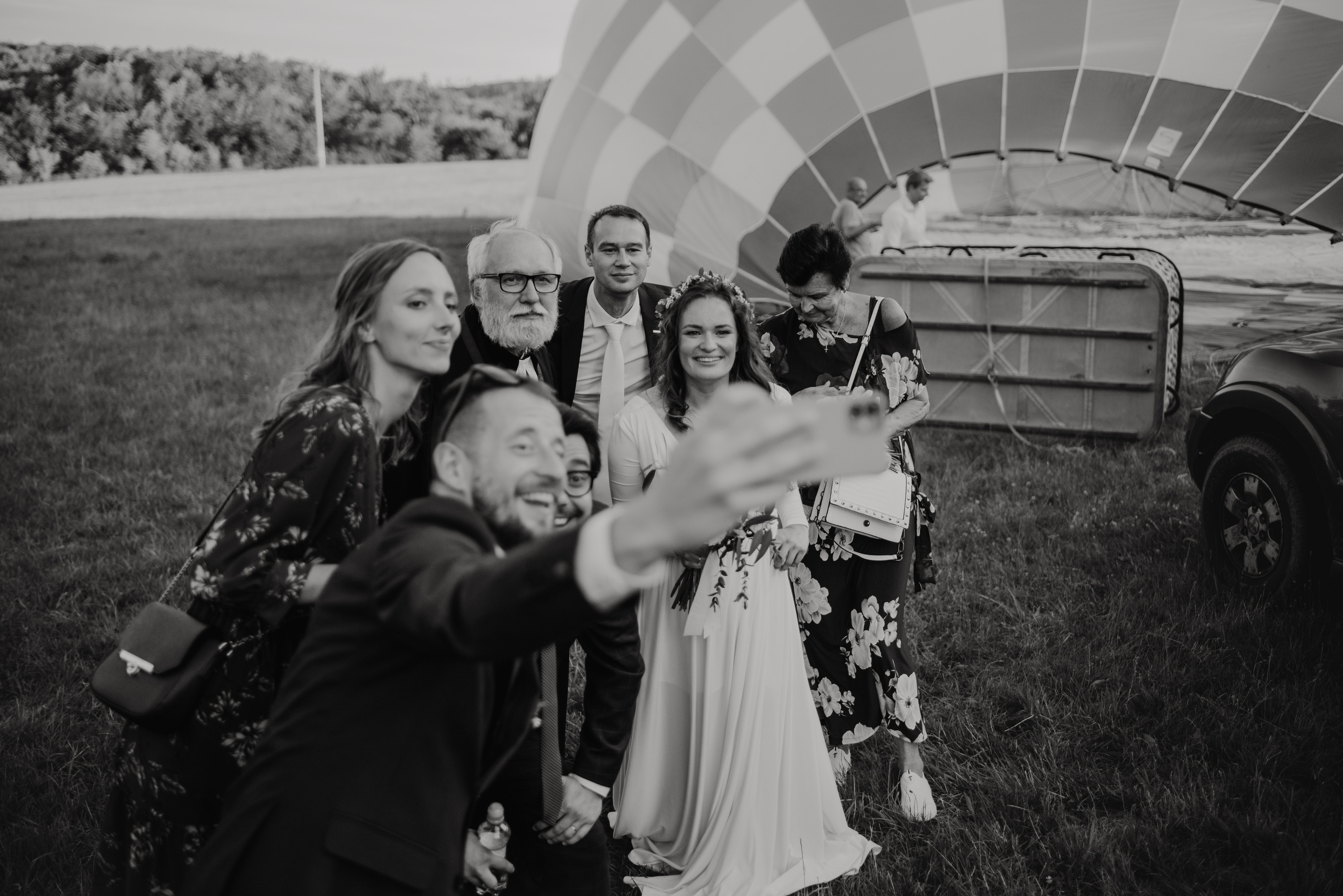 Wedding in the hot air balloon. Lifestyle, wedding and family photographer