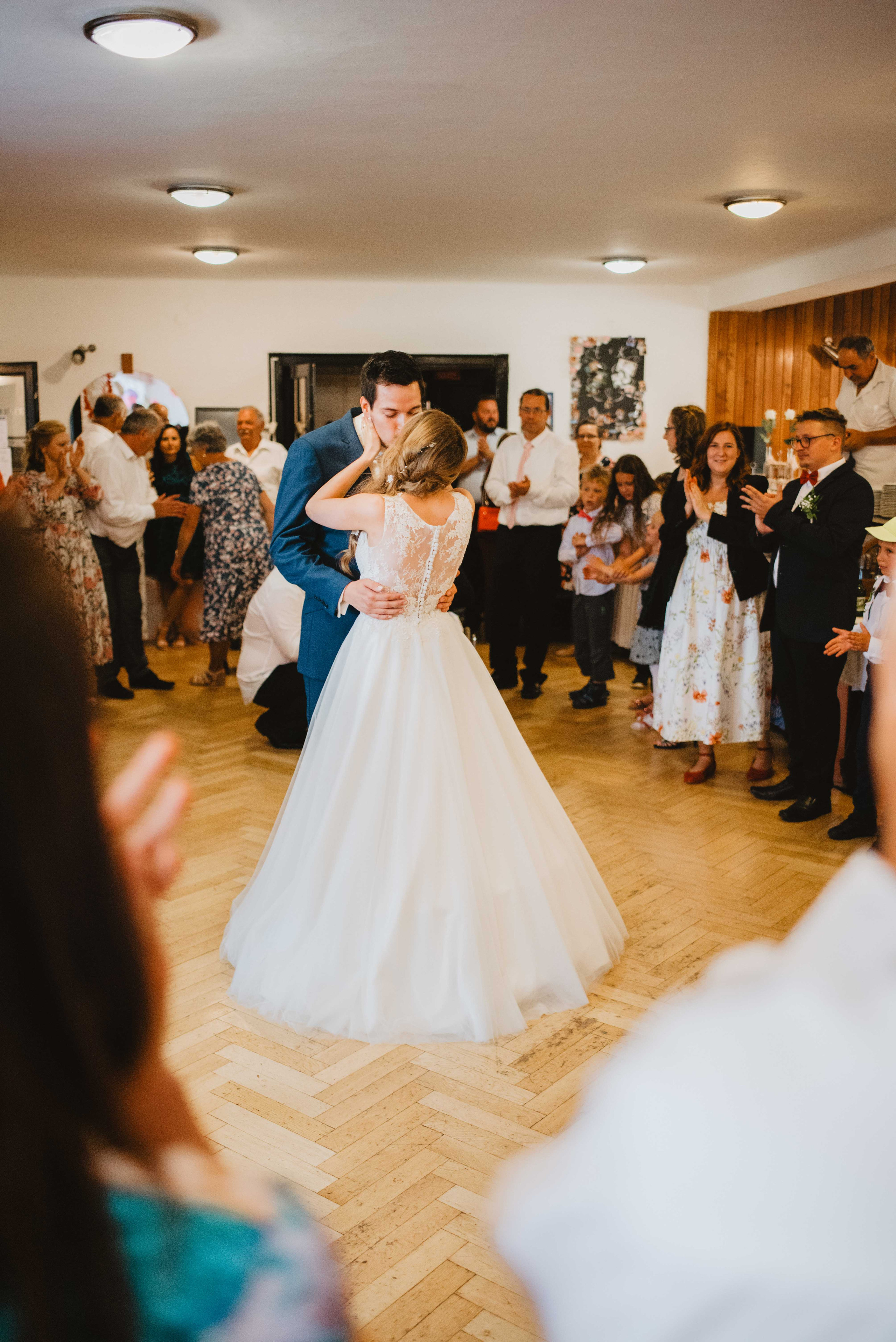 Svatba v kostele v Rýmařově. Bruntál. Lifestyle, wedding and family photographer