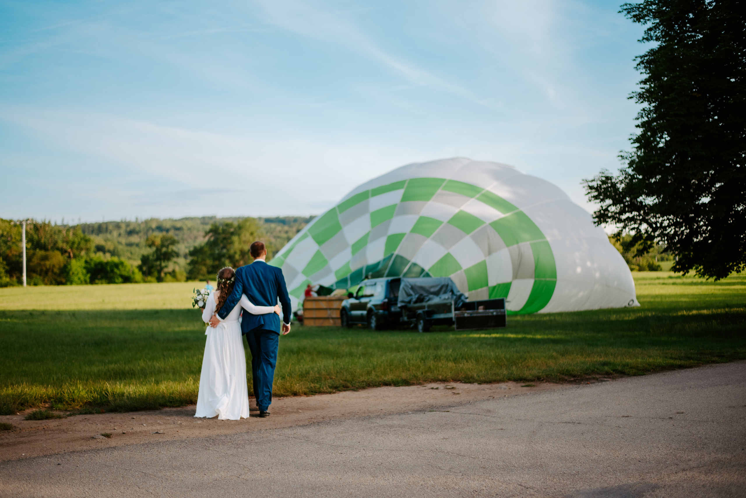 Wedding in the hot air balloon. Lifestyle, wedding and family photographer