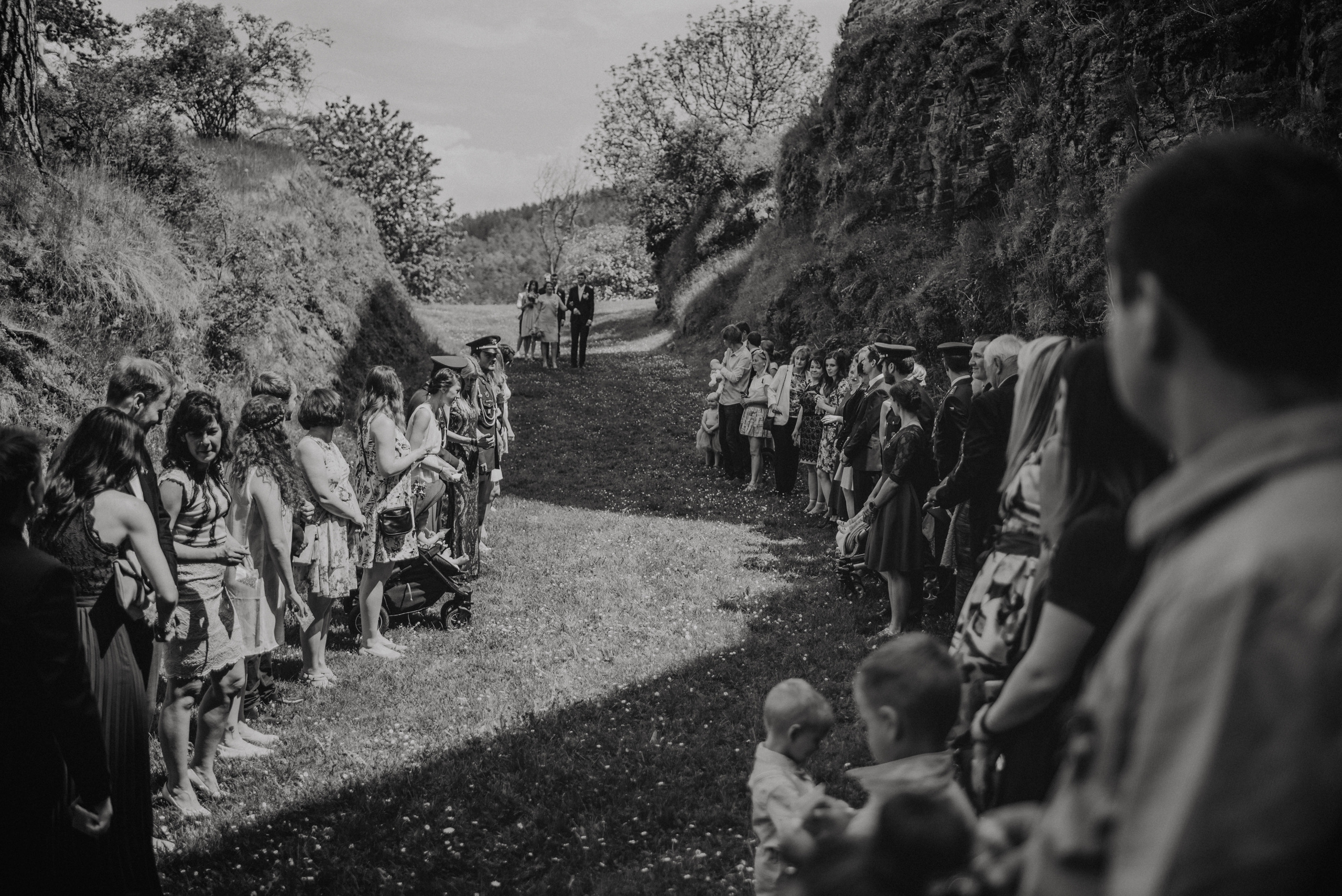 Svatba na hradě na Šumavě. Šumava. Velhartice. Lifestyle, wedding and family photographer