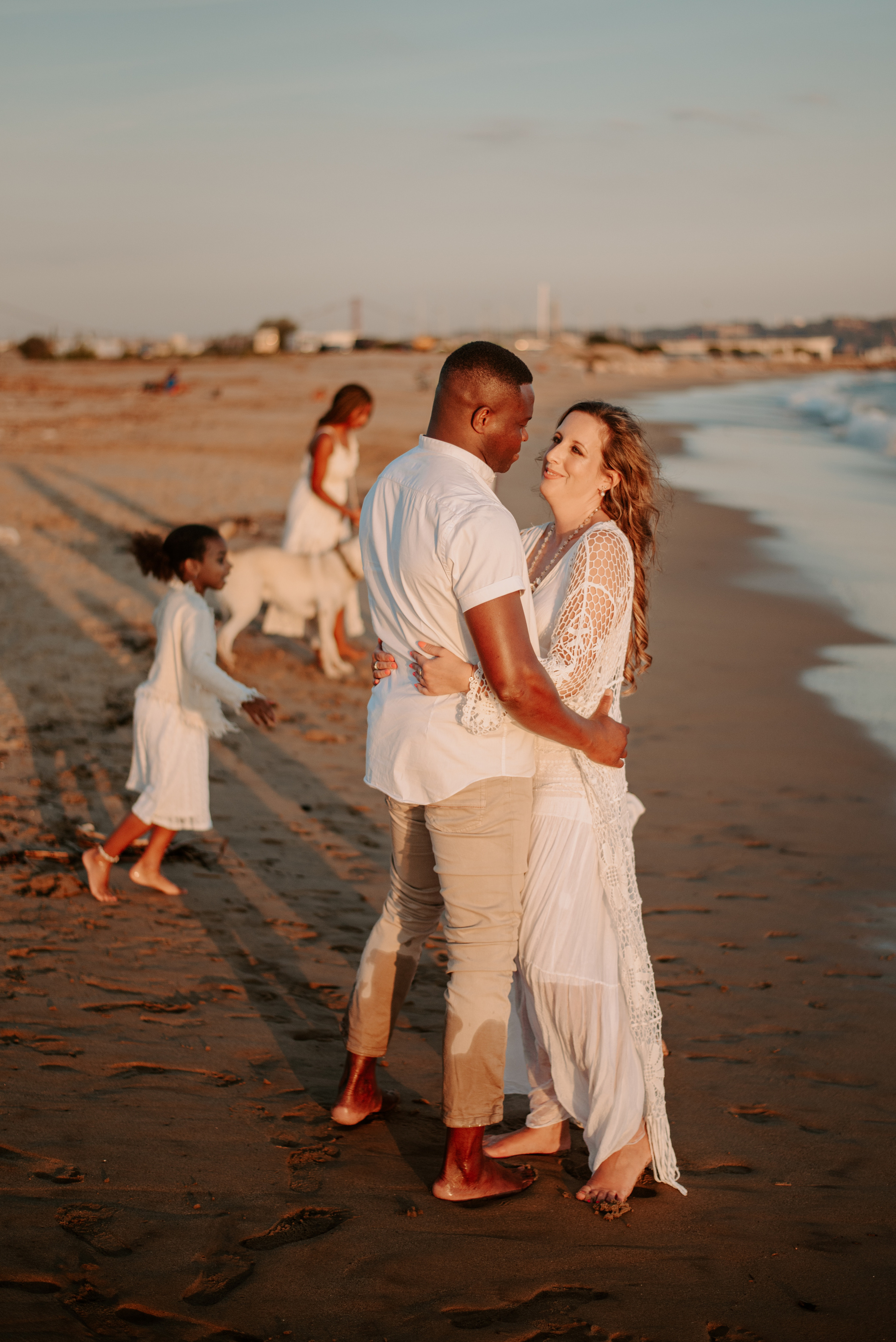 Family photographer based in Lisbon. Lifestyle, wedding and family photographer