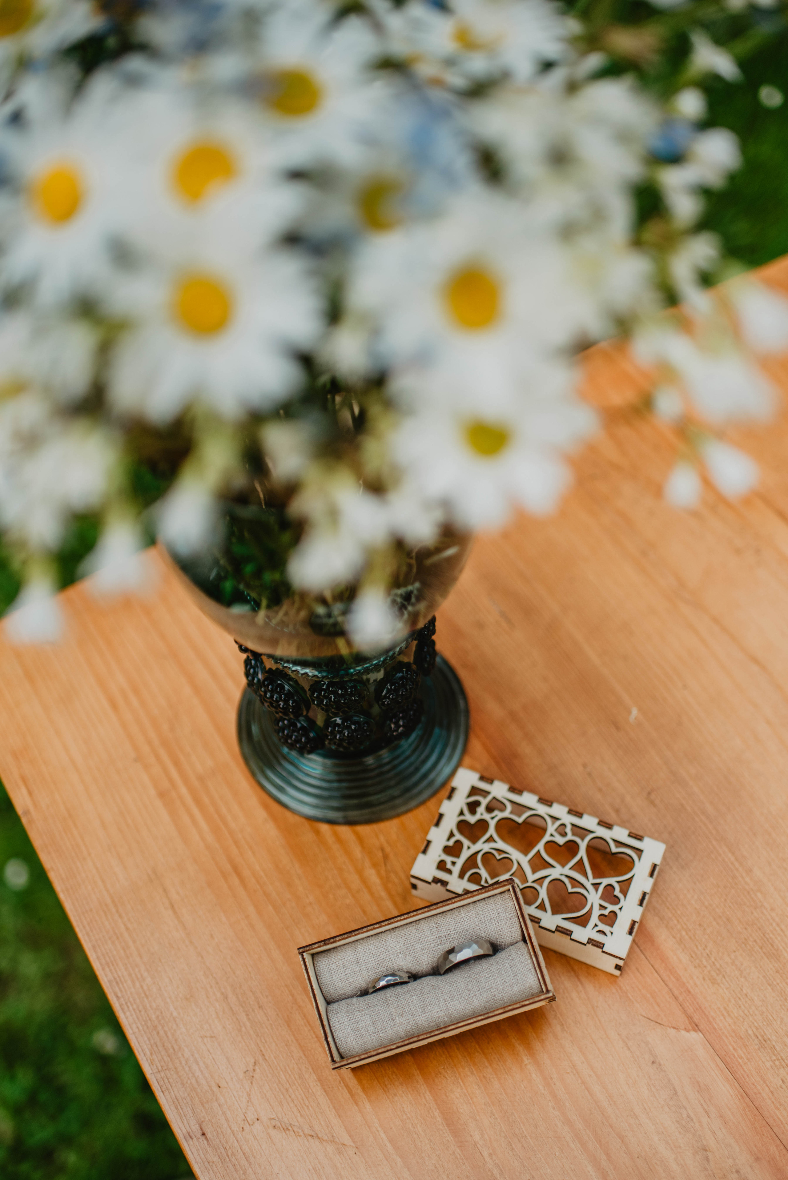 Svatba na hradě na Šumavě. Šumava. Velhartice. Lifestyle, wedding and family photographer