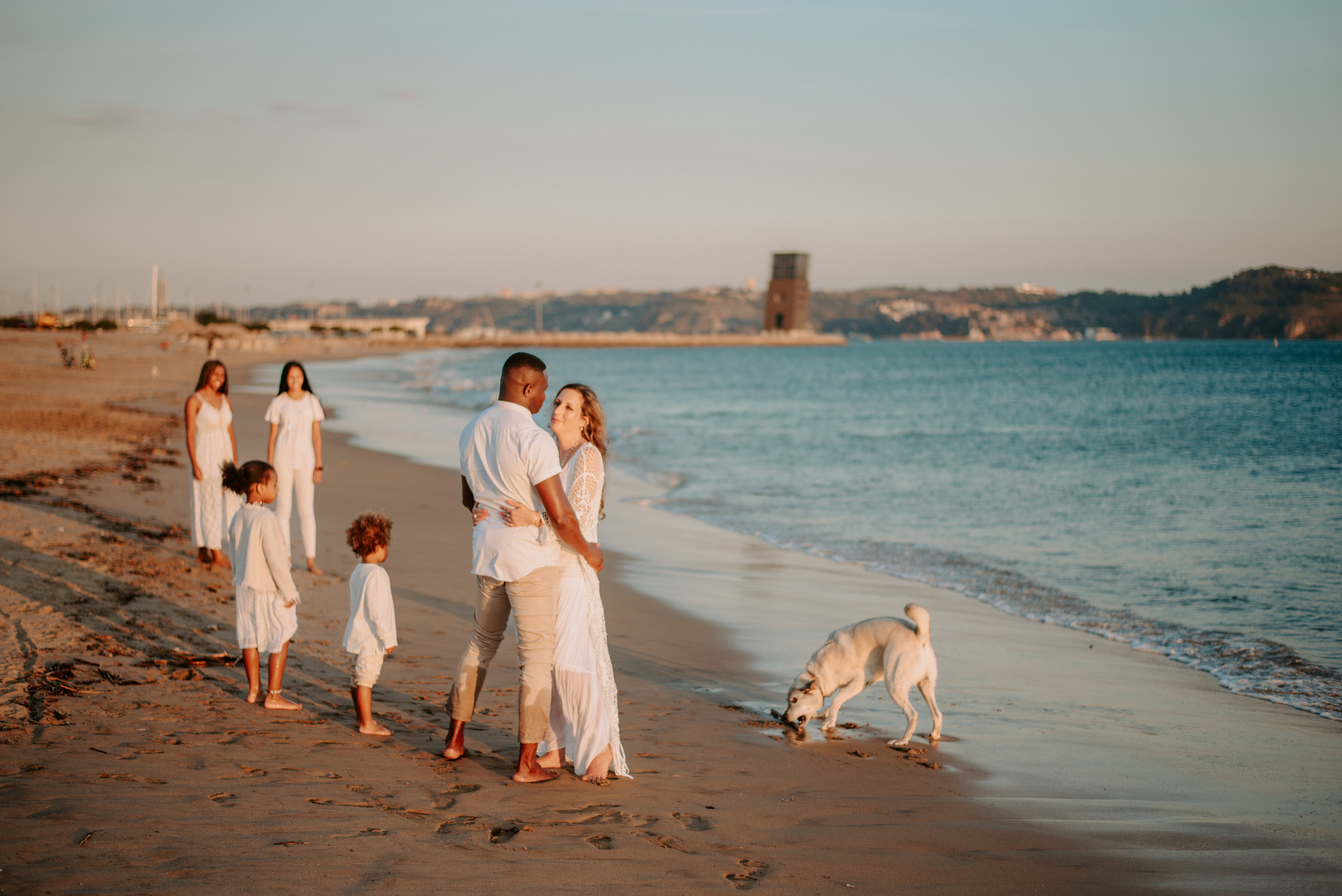 Family photographer based in Lisbon. Lifestyle, wedding and family photographer