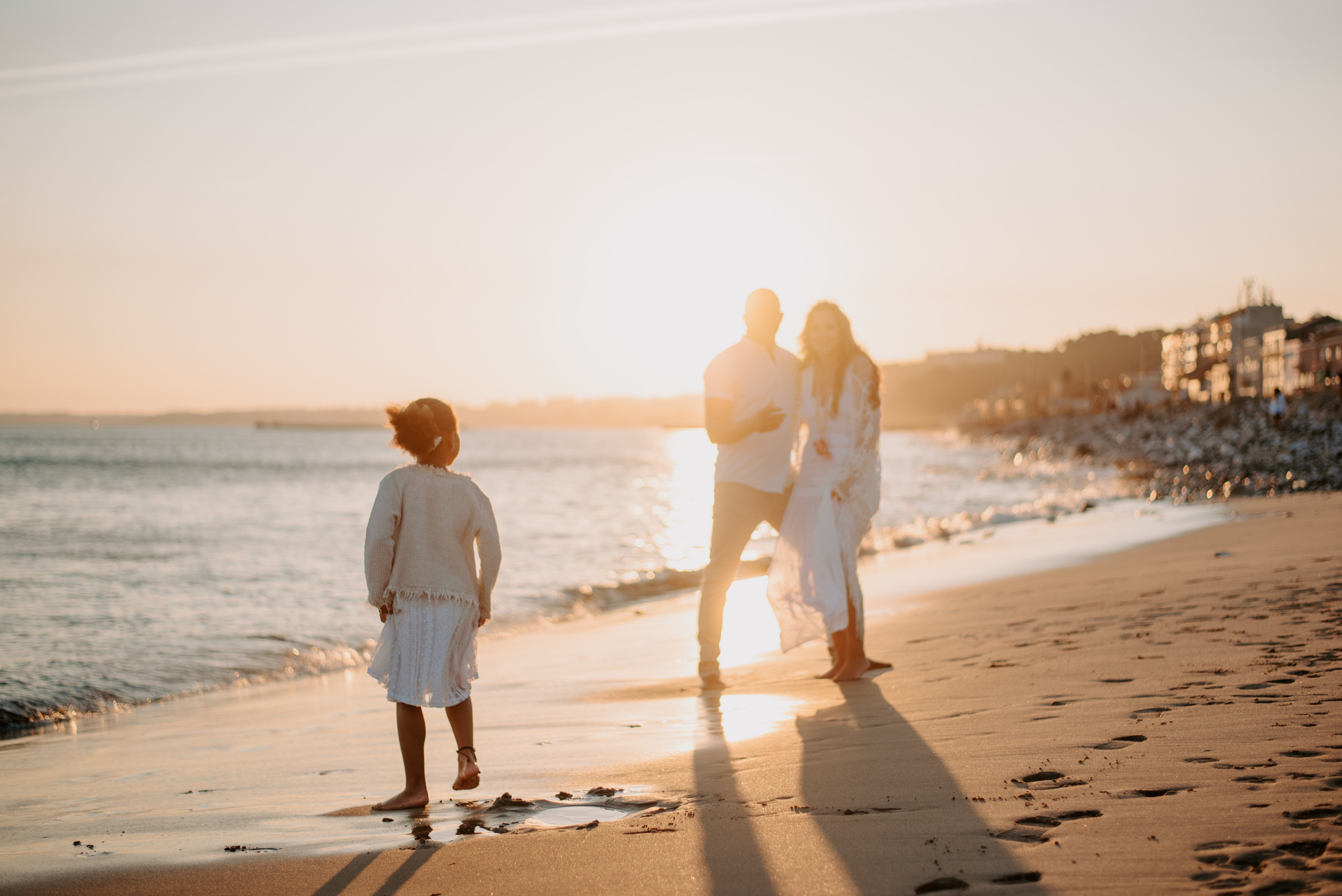 Family photographer based in Lisbon. Lifestyle, wedding and family photographer