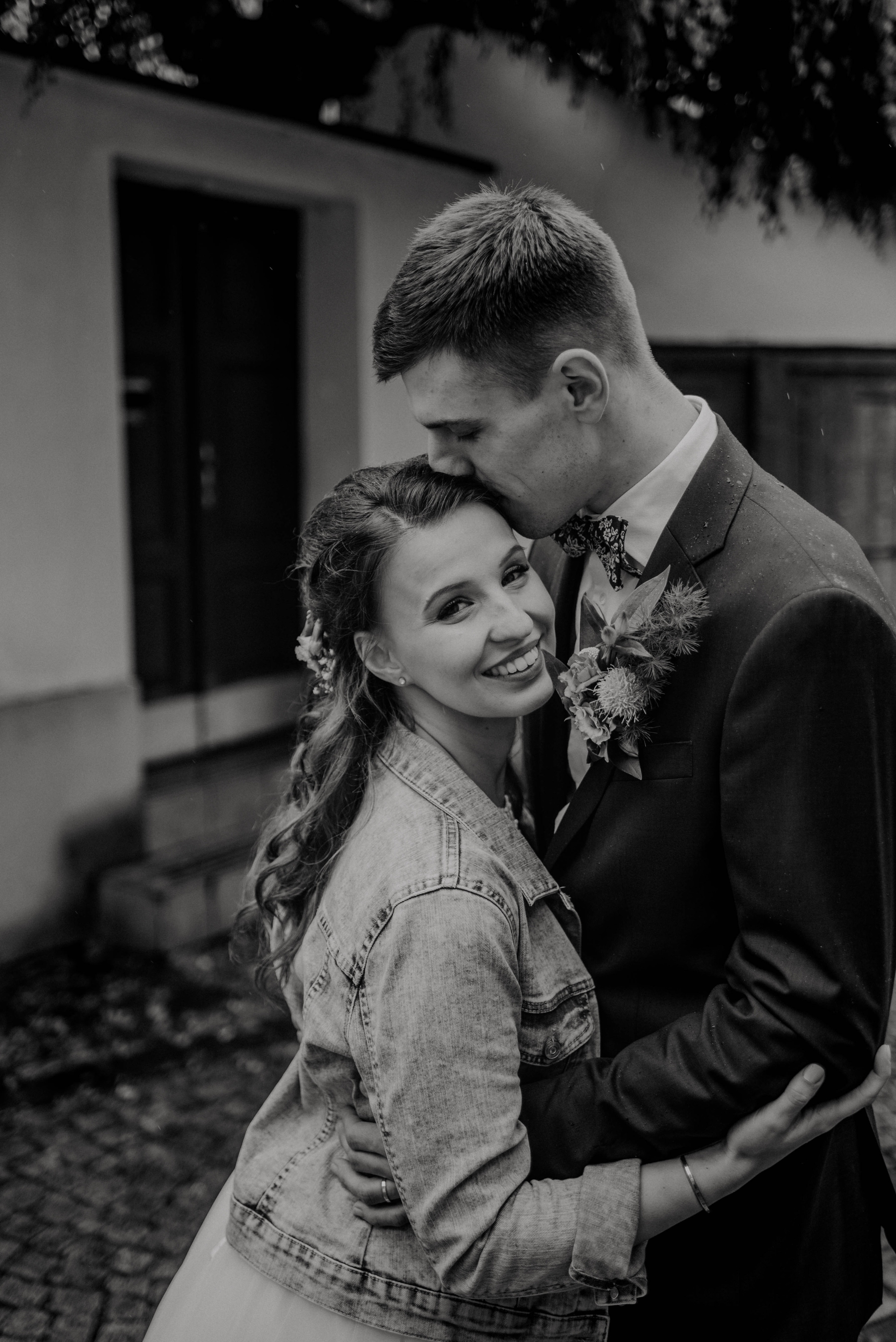 Svatba v Táboře v parku. Lifestyle, wedding and family photographer