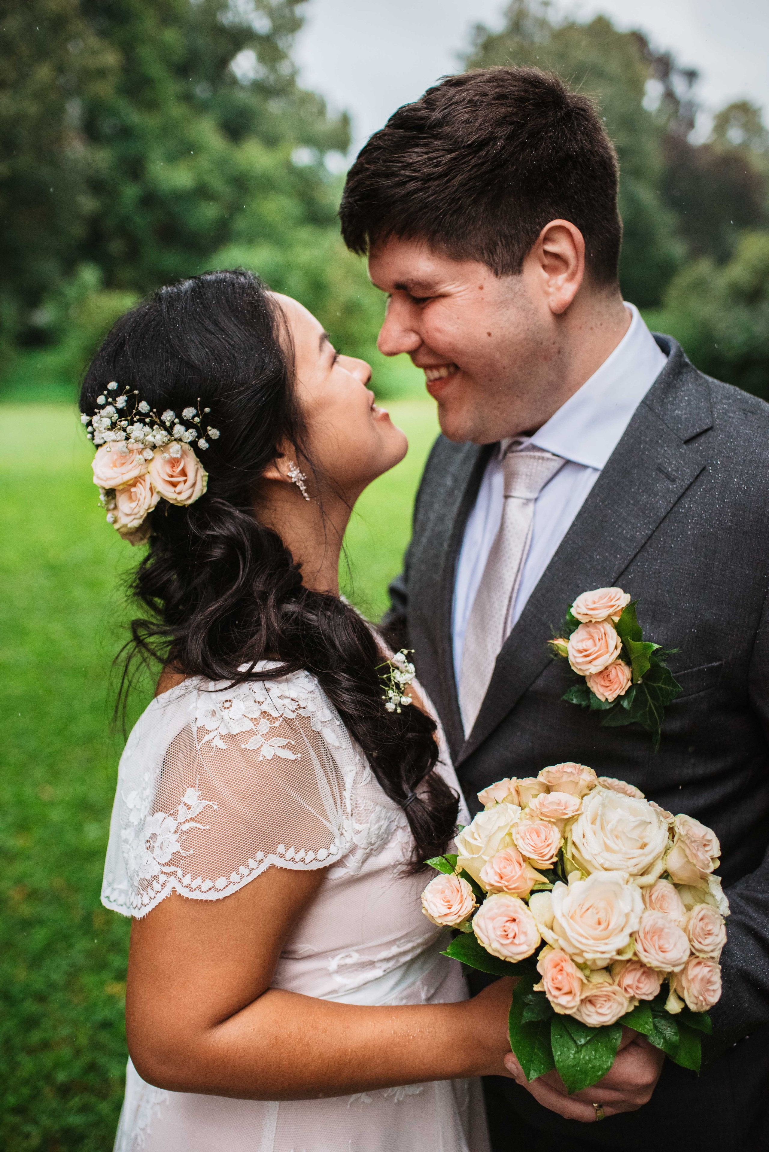 Svatba v centru Brna na Zelném trhu. Lifestyle, wedding and family photographer