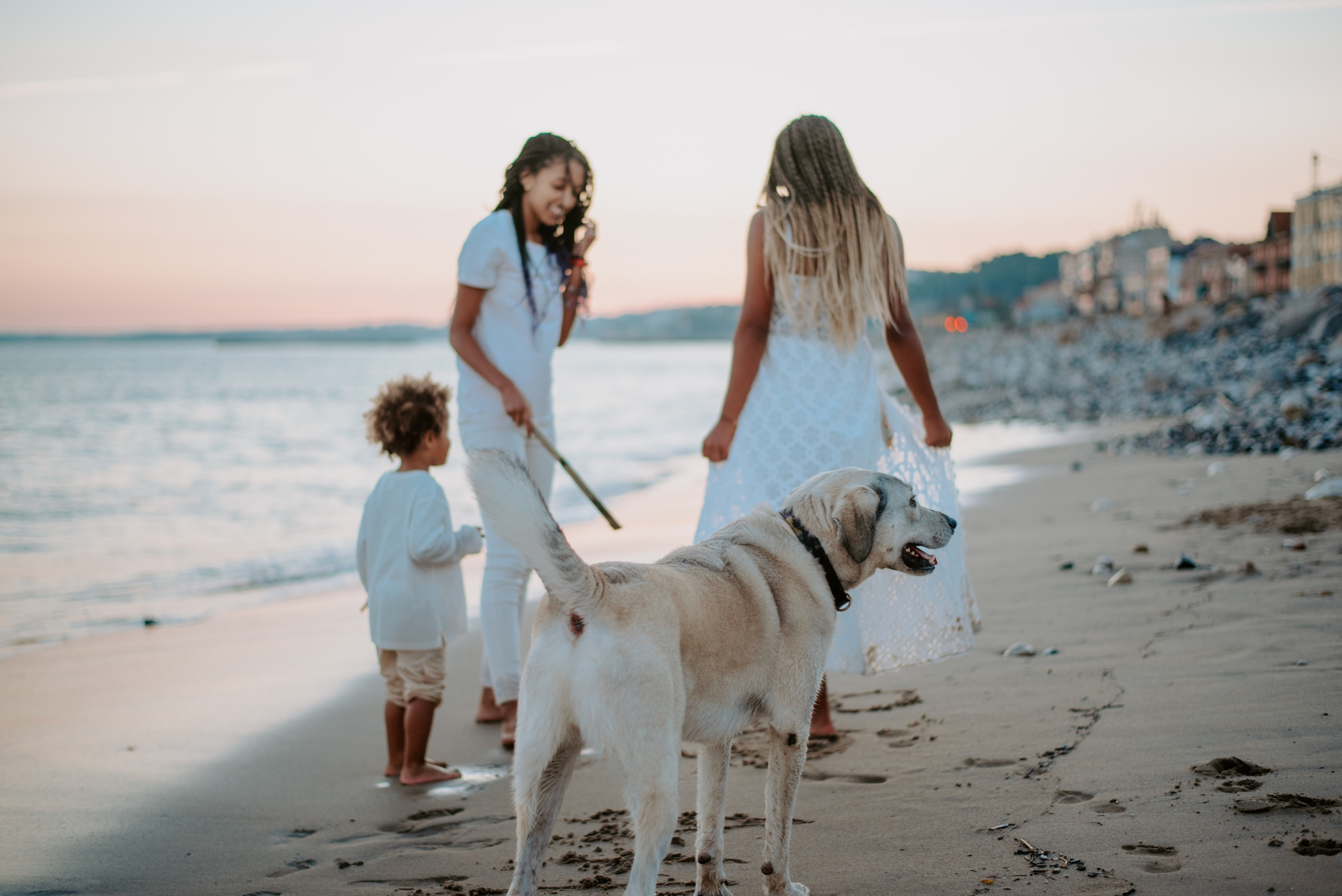 Family photographer based in Lisbon. Lifestyle, wedding and family photographer