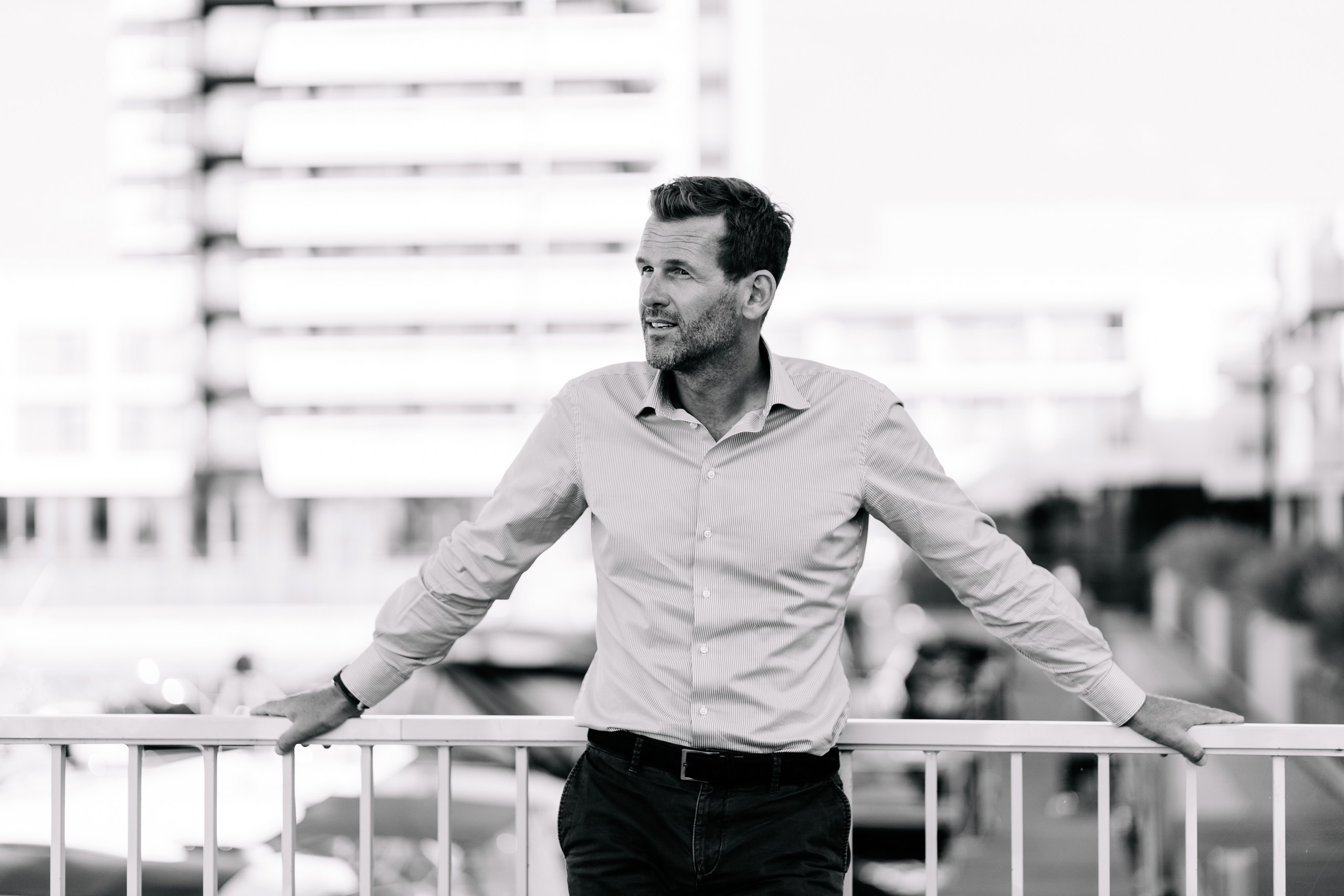 Dekpol Developer - Sesja Biznesowa dla Mateusza Kusznierewicza. Fotograf Ślubny Warszawa - Sesje Biznesowe Rodzinne Eventy