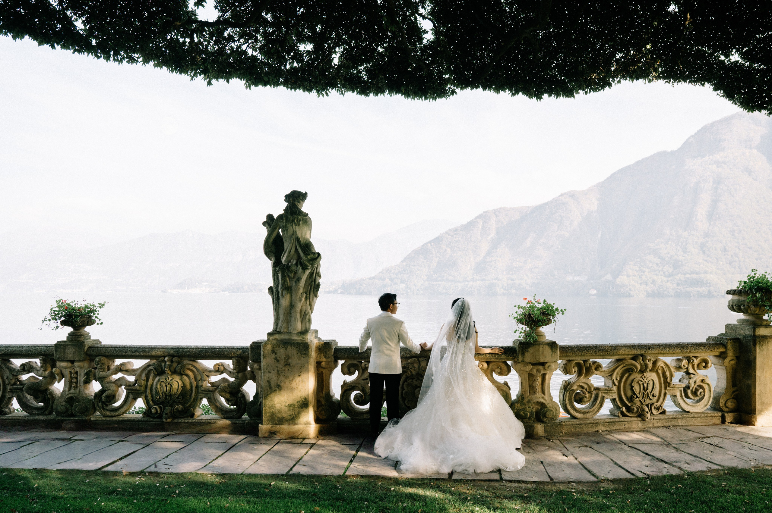 Lake Como. Lake Como Photographer — Proposal | Wedding | Elopement