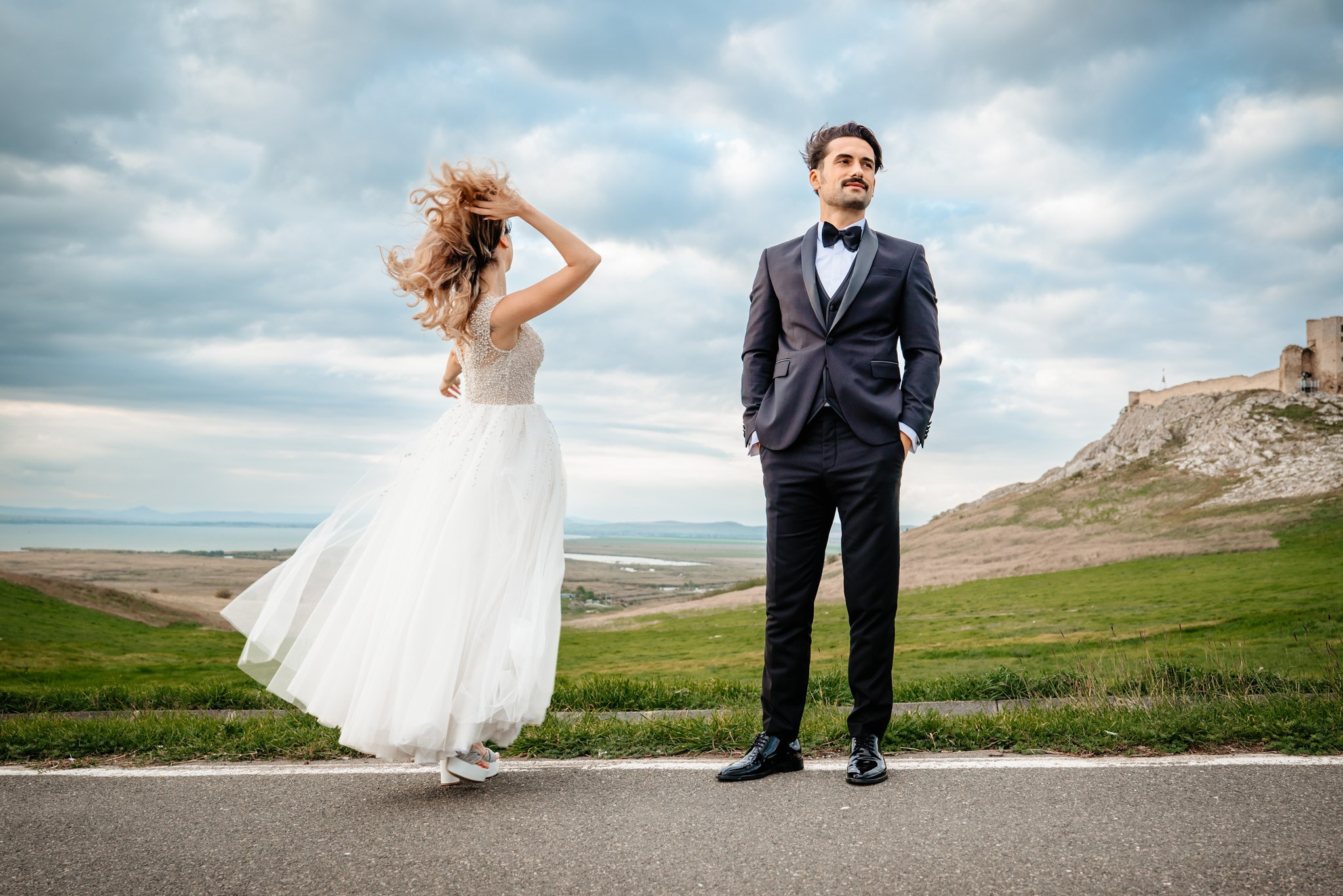 Alexandra & Robert. Www.besttalesstudio.com