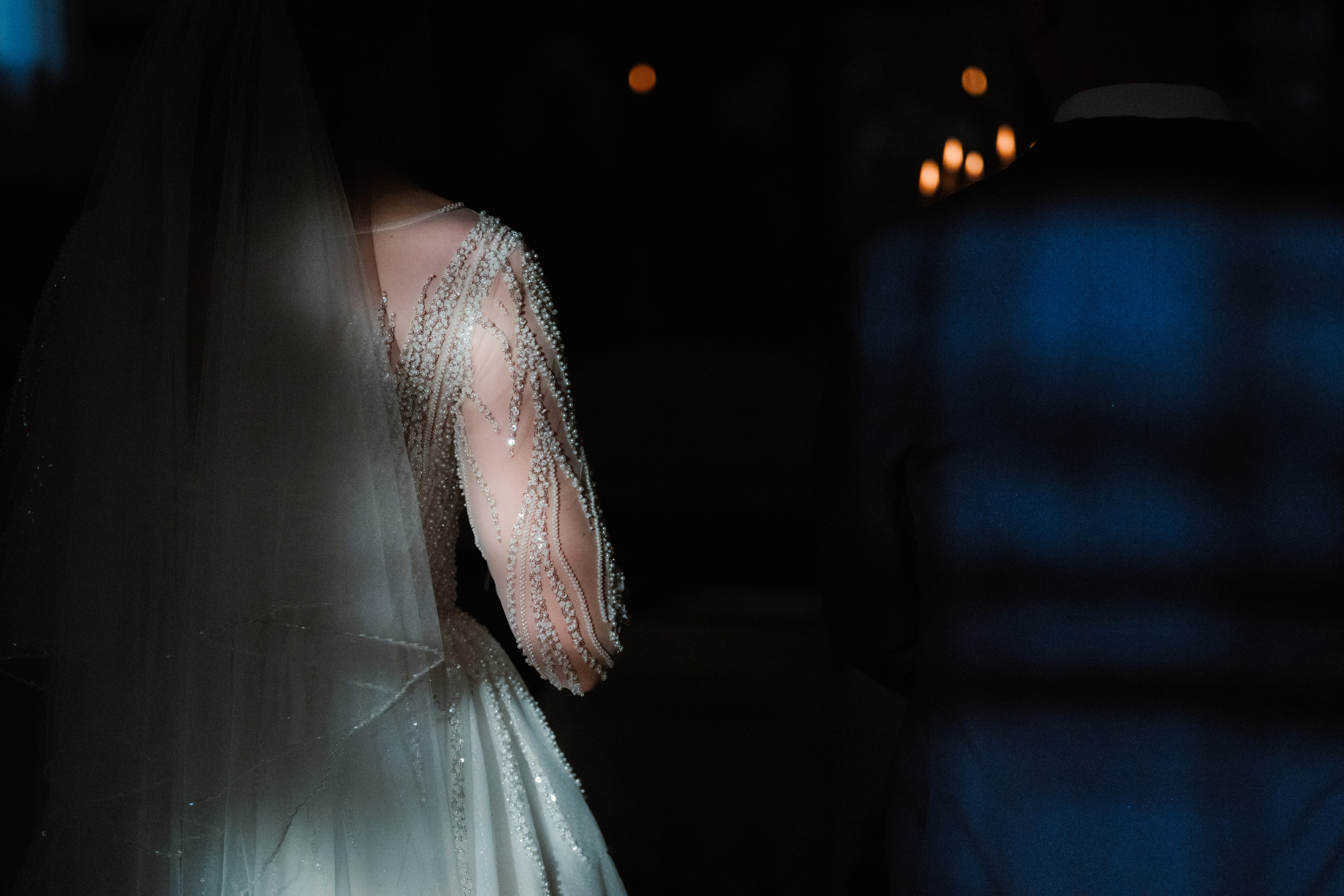 Fotograf profesionist de nuntă. Cu o abordare creativă și tehnici unice, spunem povestea voastră prin imagini pline de iubire și naturalețe. Descoperă arta fotografiei de nuntă . Fotograf Iasi, fotograf de nunta Suceava. Fotografii de nuntă. Pachet fotografii de nuntă. Fotograf Iasi, fotograf Suceava, fotograf Botosani, fotograf Romania. Servicii foto nuntă. Servicii foto-video.