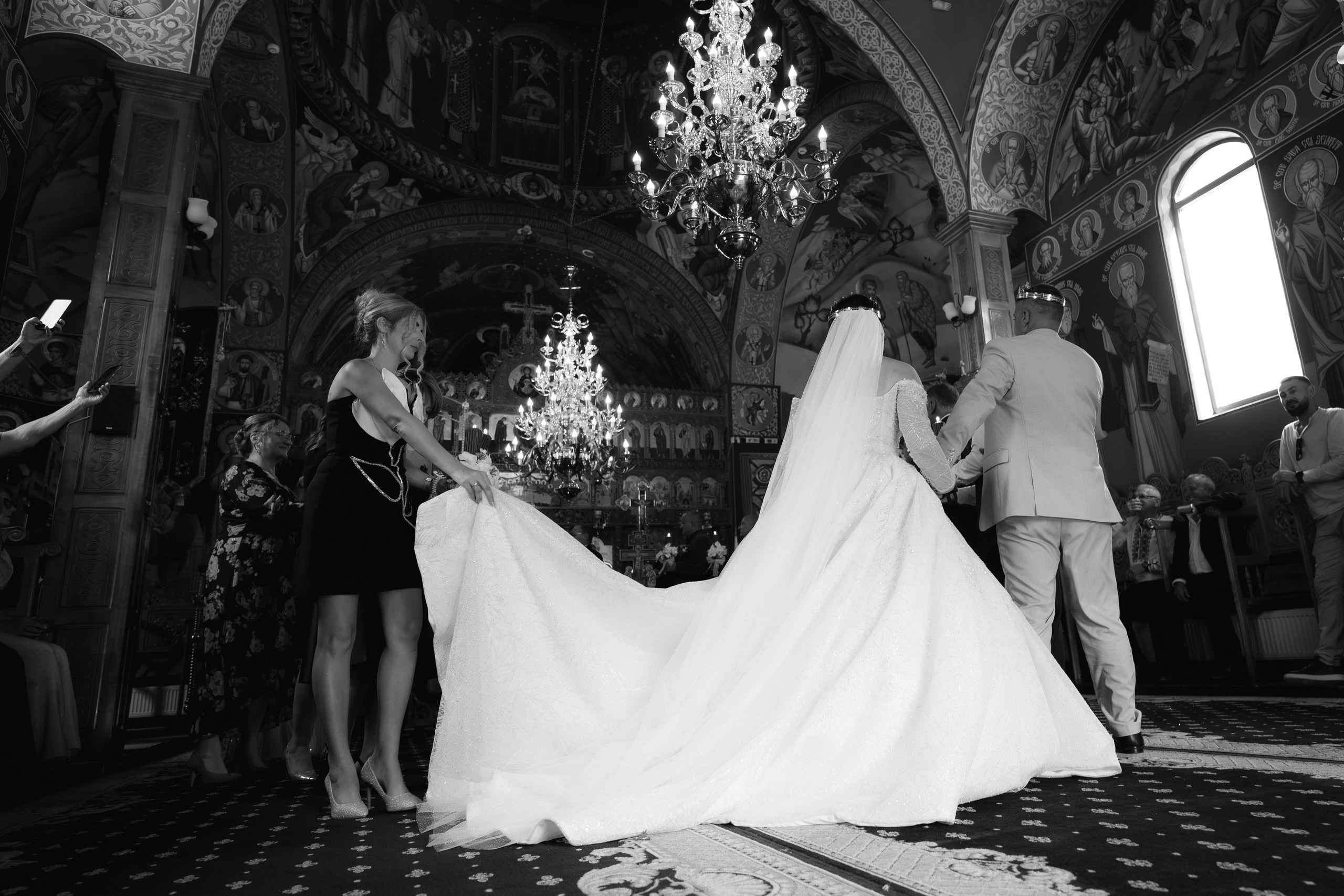 Documentary Weddings. Adrian Aioanei — Fotograf profesionist de nuntă în Iași, Suceava și București. Specializat în evenimente, portrete și fine art