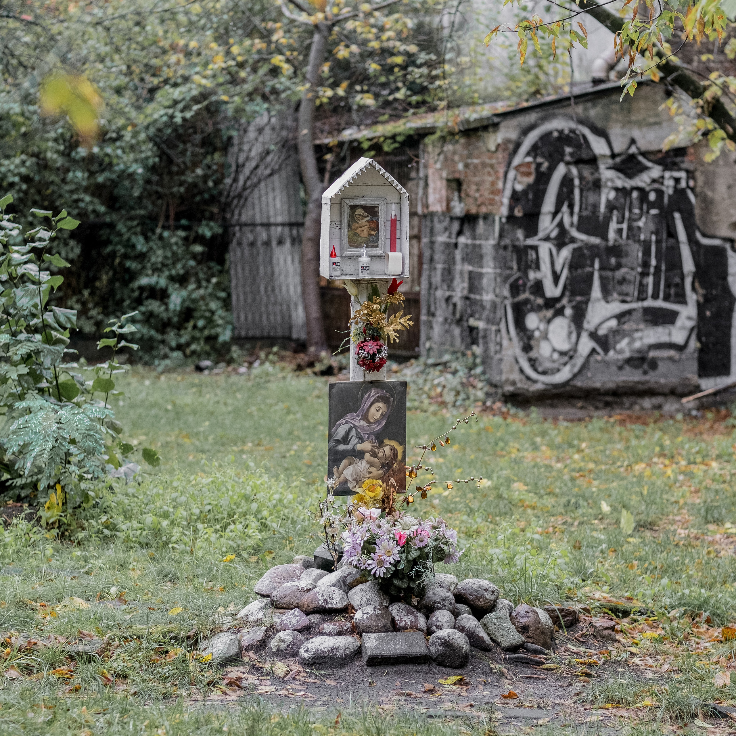 Kapliczki Warszawskie. Photographer Anastasiya Dubrovina