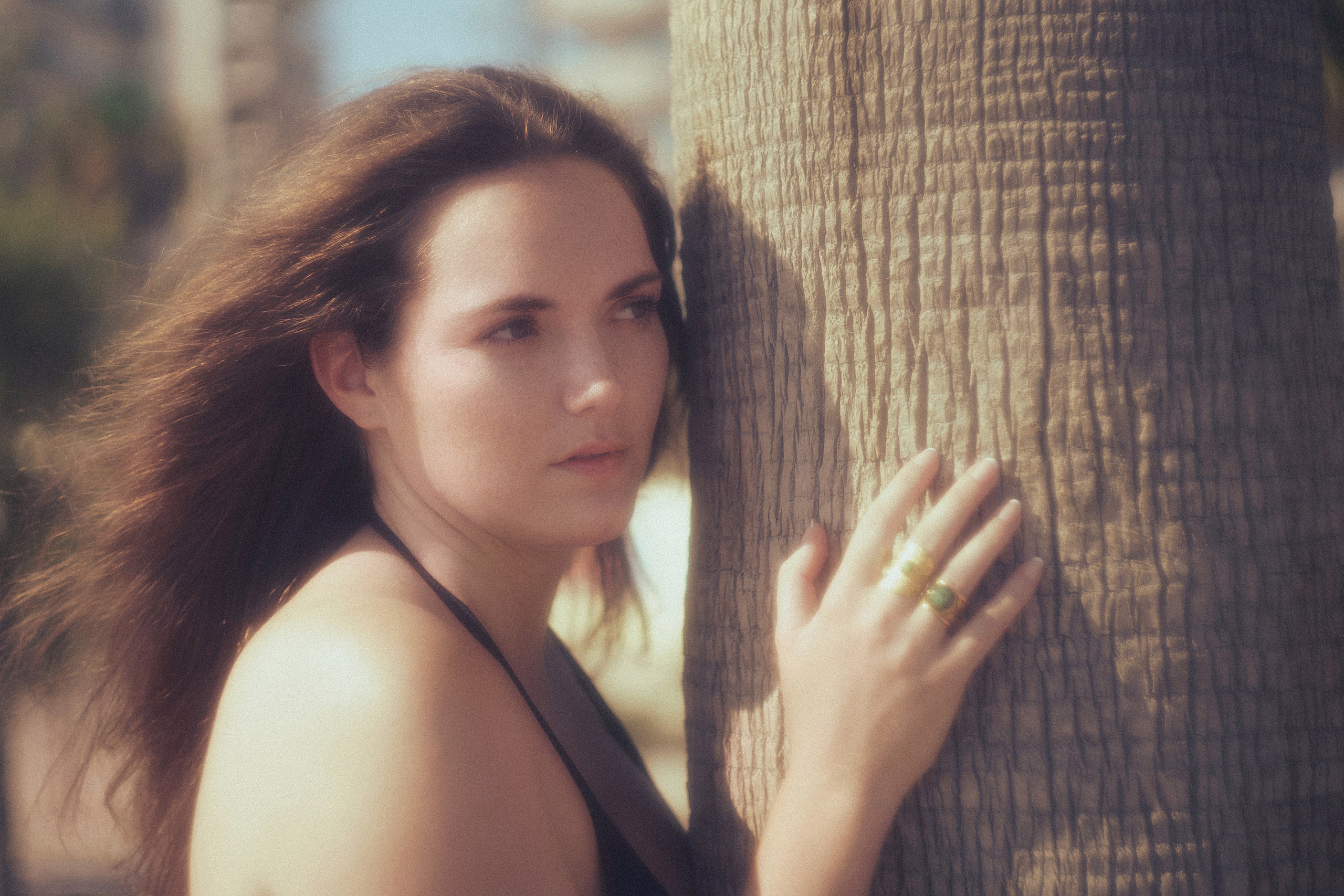 Laura for WeAllComeFromGoddess. Photographer in Greece Kristina