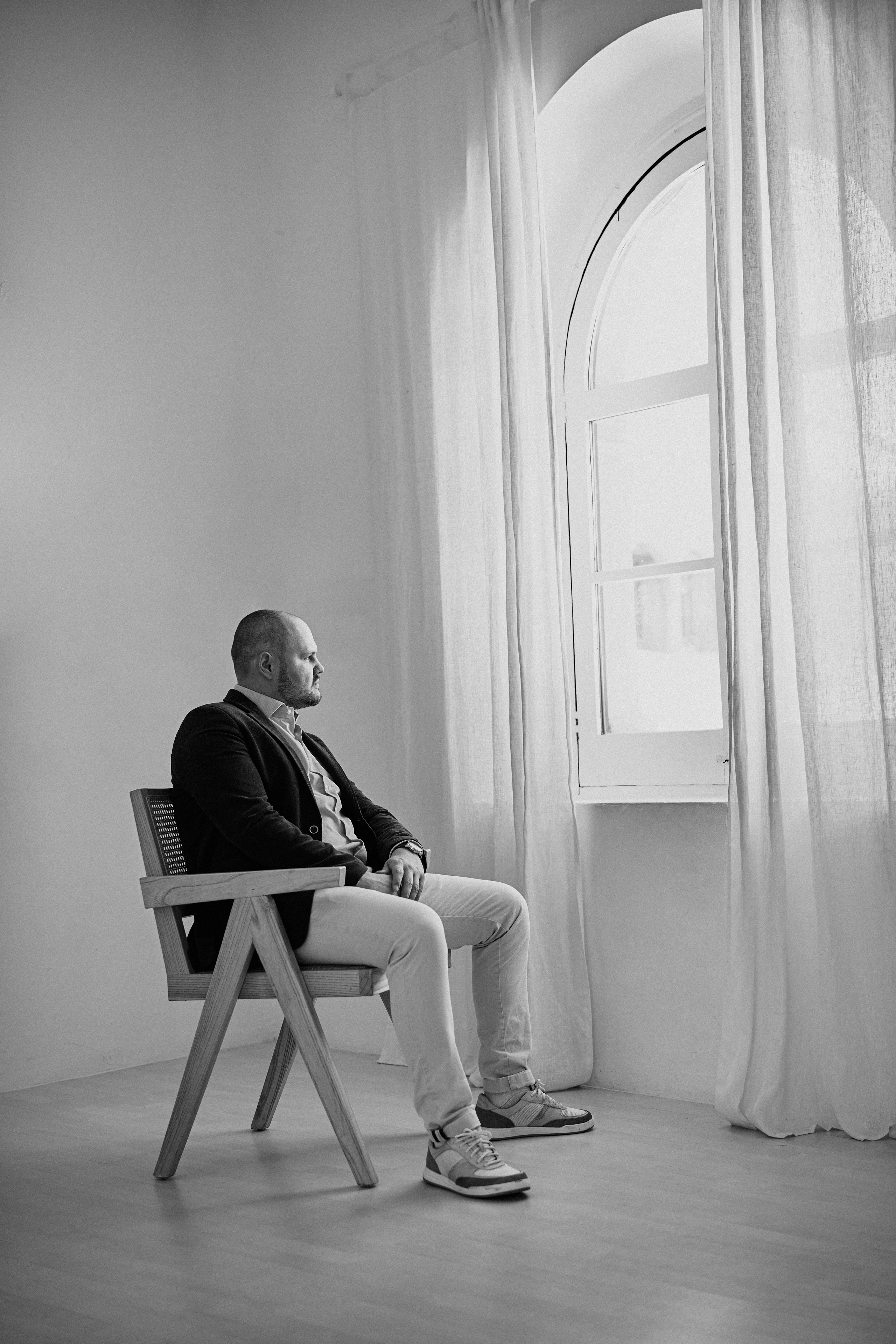 Денис. Бизнес портрет. Фотограф в Барселоне Жанна Захарченко