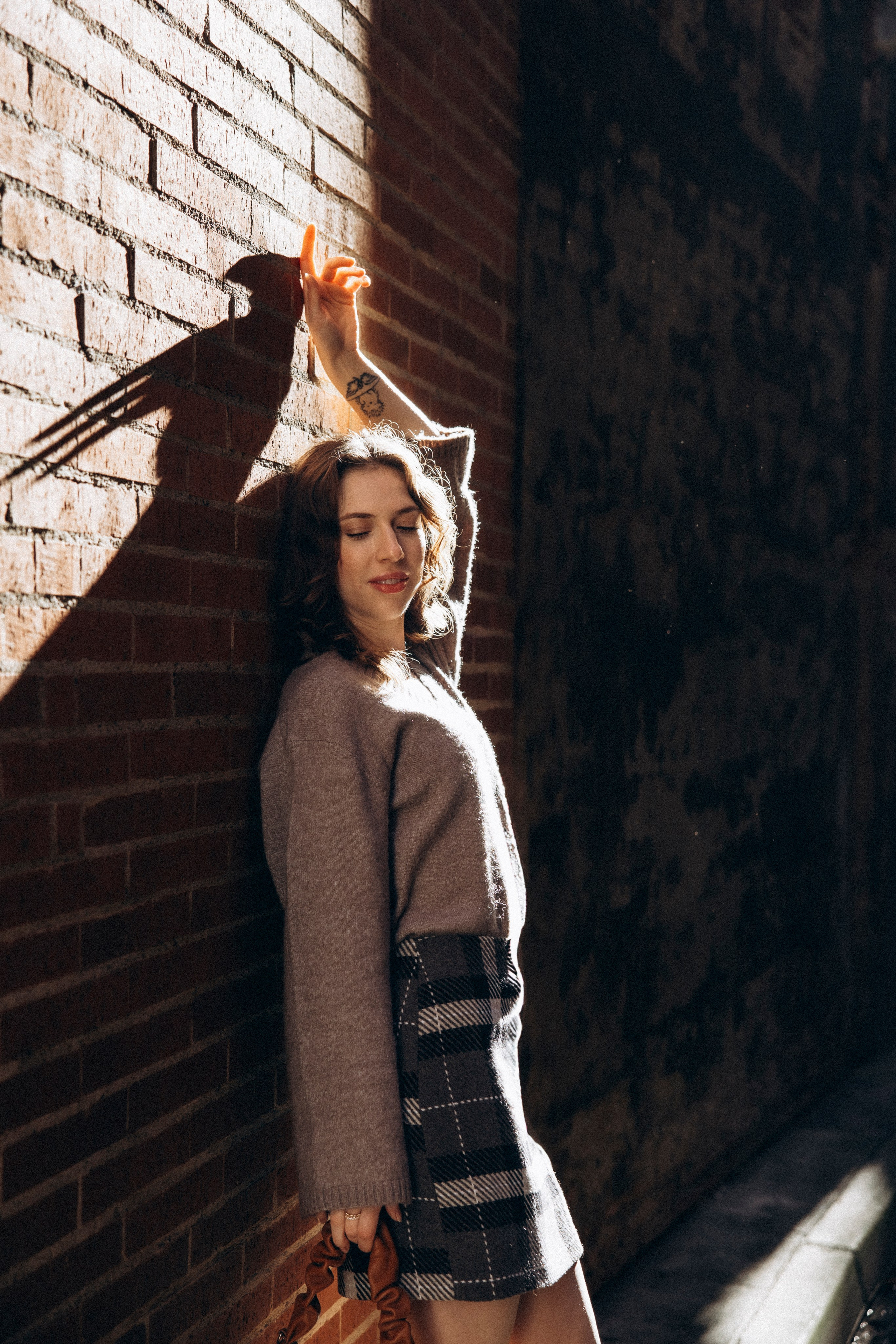 Autumn photoshoot for Elizaveta in Toulouse. Eugenie Smirnova — wedding, corporate and lifestyle photographer in Toulouse and Southwest France